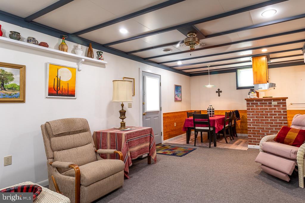 AIRPORT ADDITION - Residential