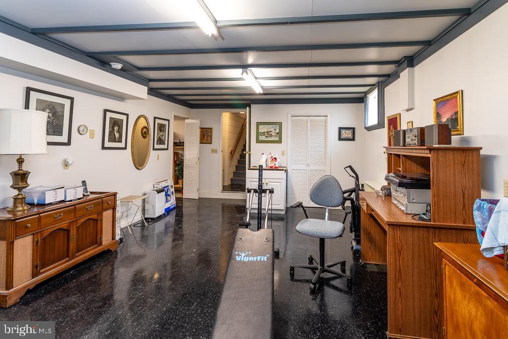 AIRPORT ADDITION - Residential