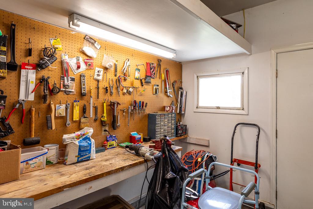 AIRPORT ADDITION - Residential