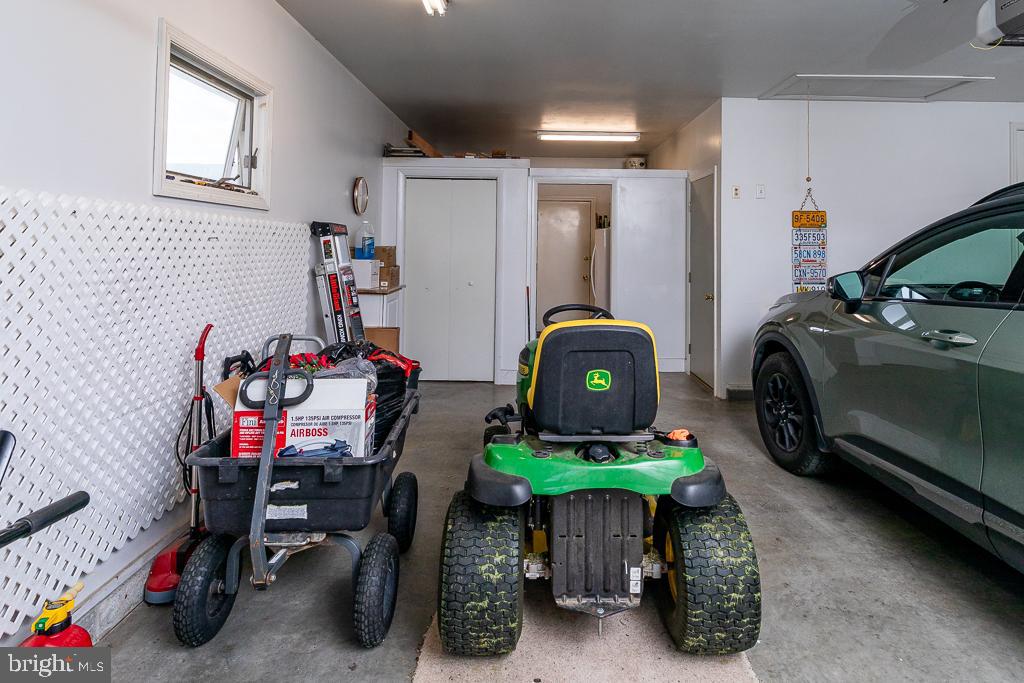 AIRPORT ADDITION - Residential