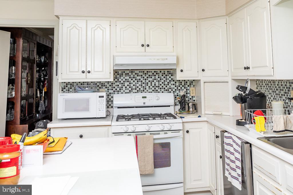 AIRPORT ADDITION - Residential