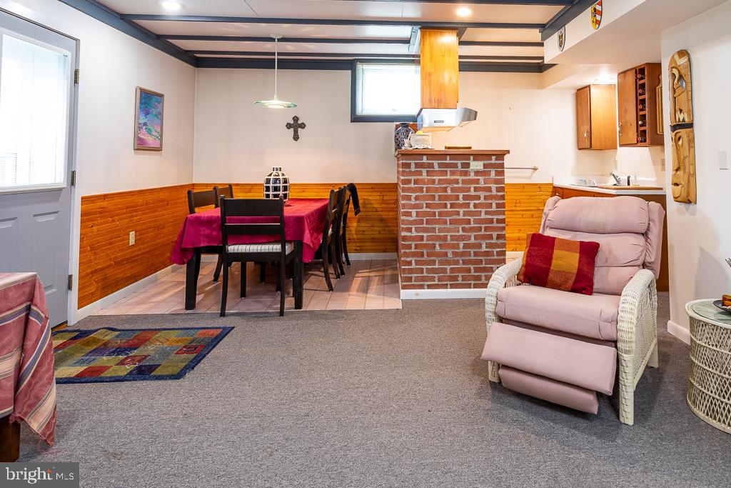 AIRPORT ADDITION - Residential