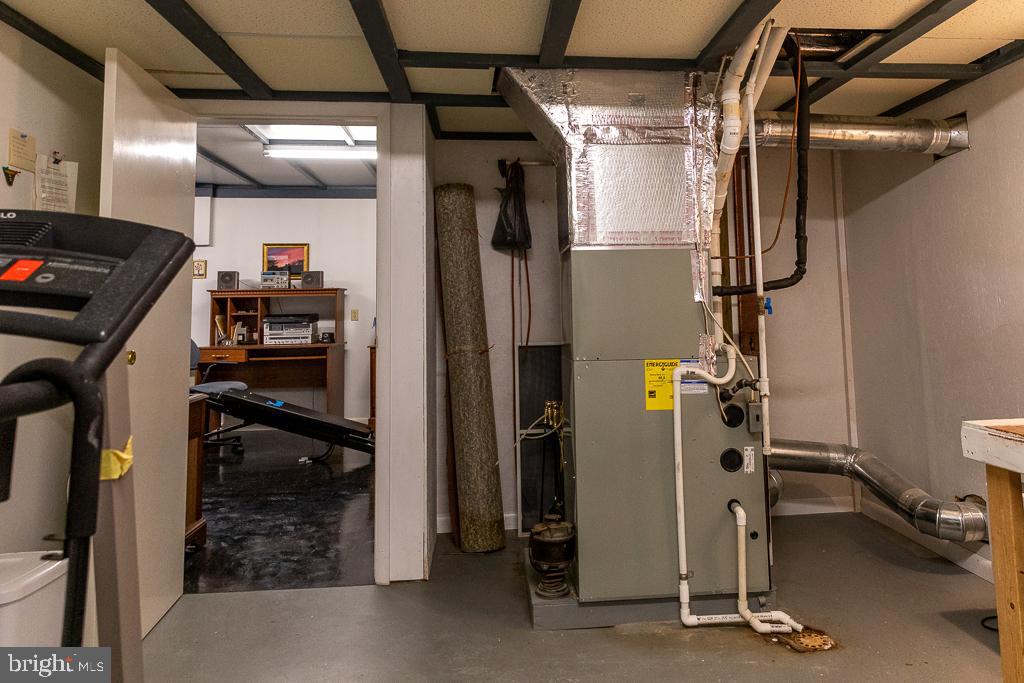 AIRPORT ADDITION - Residential