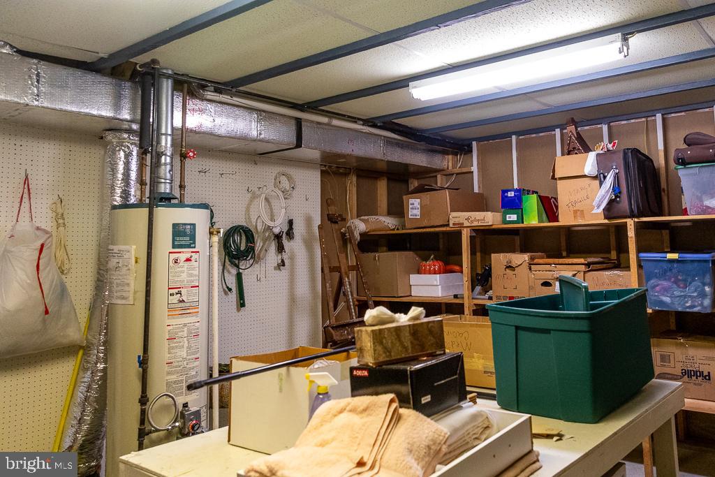 AIRPORT ADDITION - Residential