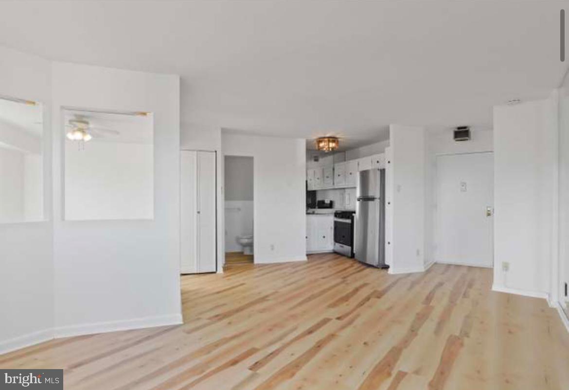 PAVILION ON THE PARK - Residential Lease