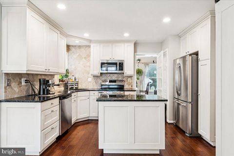 12592 ROCK RIDGE ROAD HERNDON VA 20170