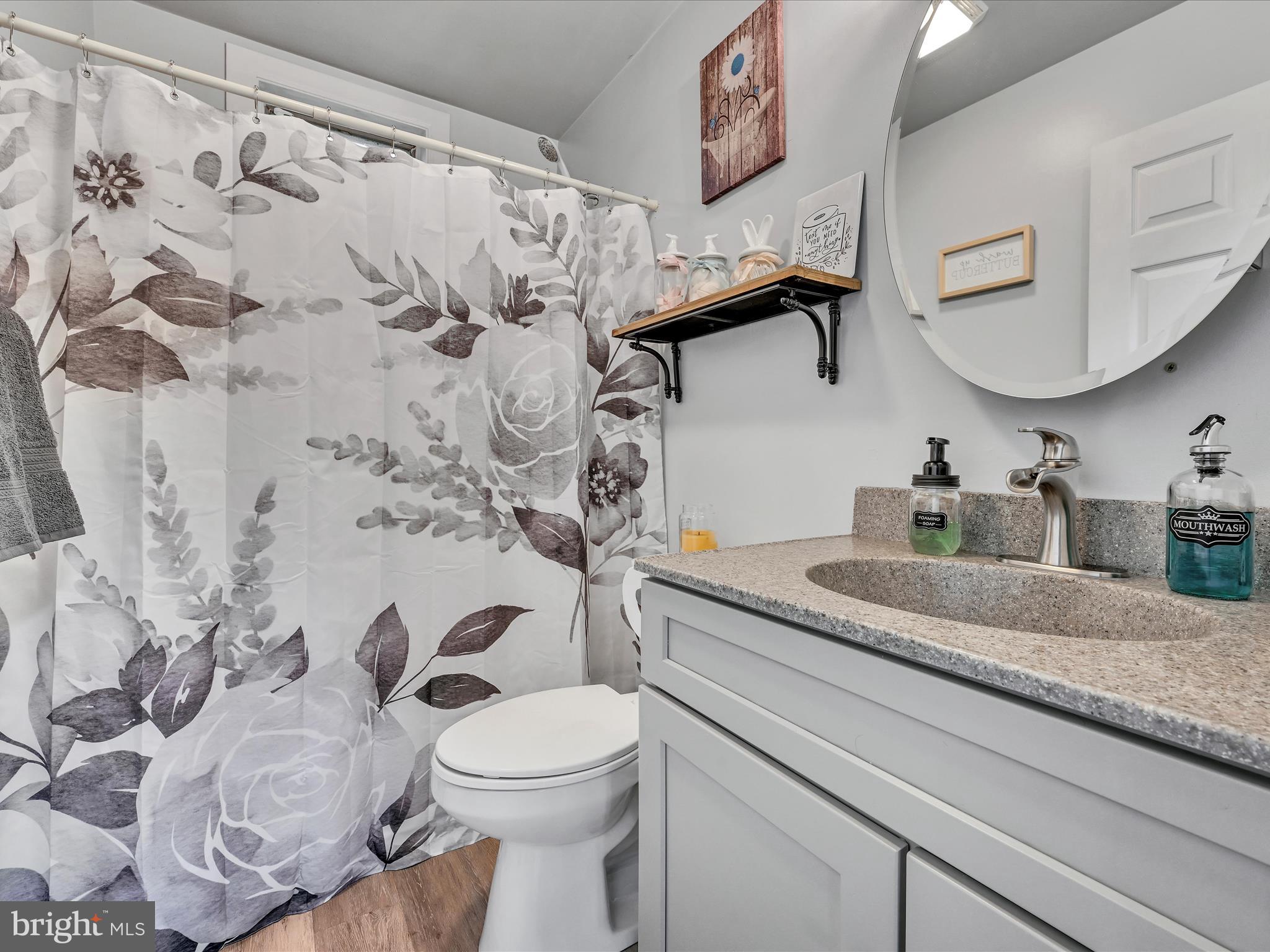 WALNUT MILLS - Residential