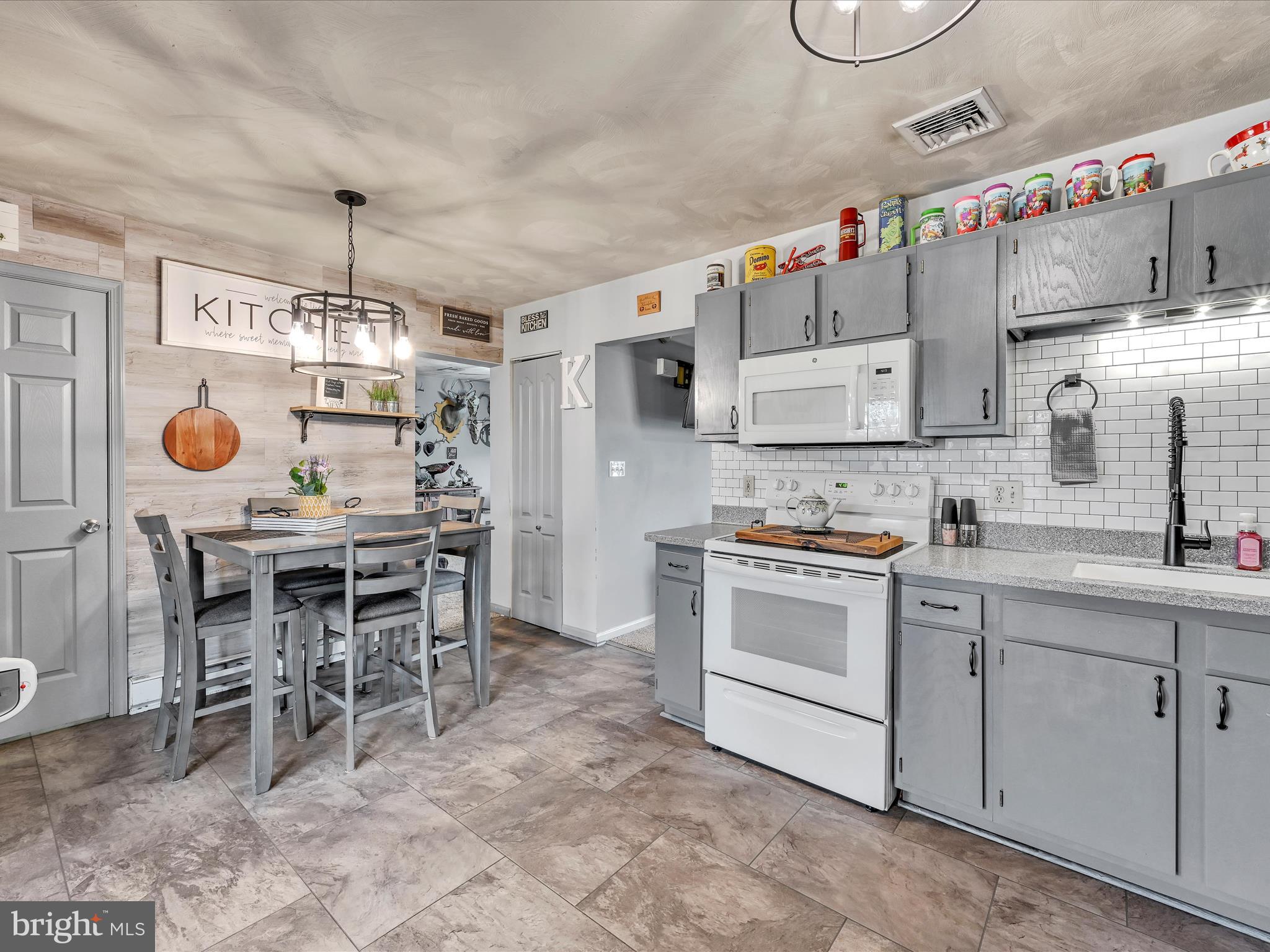 WALNUT MILLS - Residential