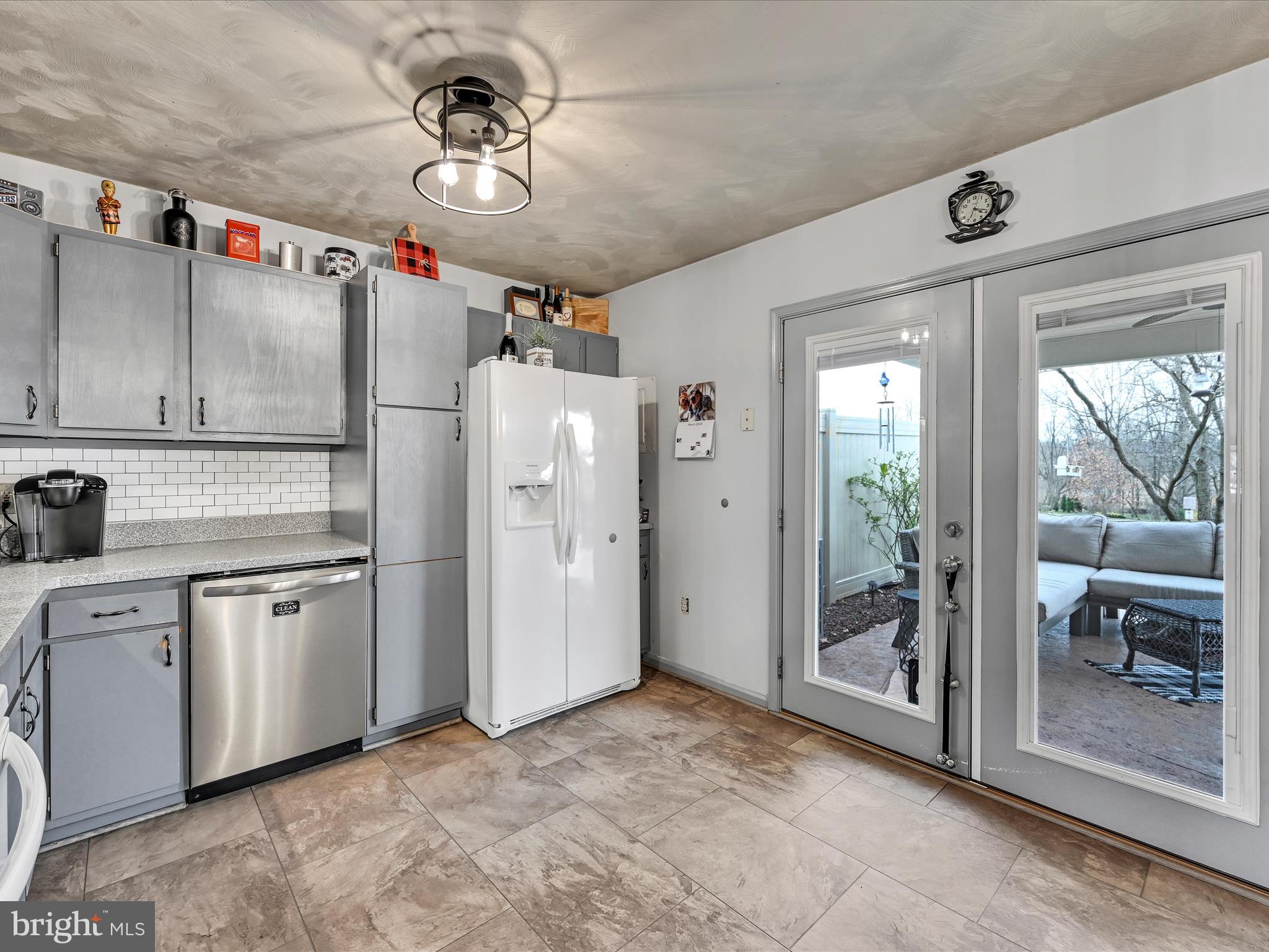 WALNUT MILLS - Residential