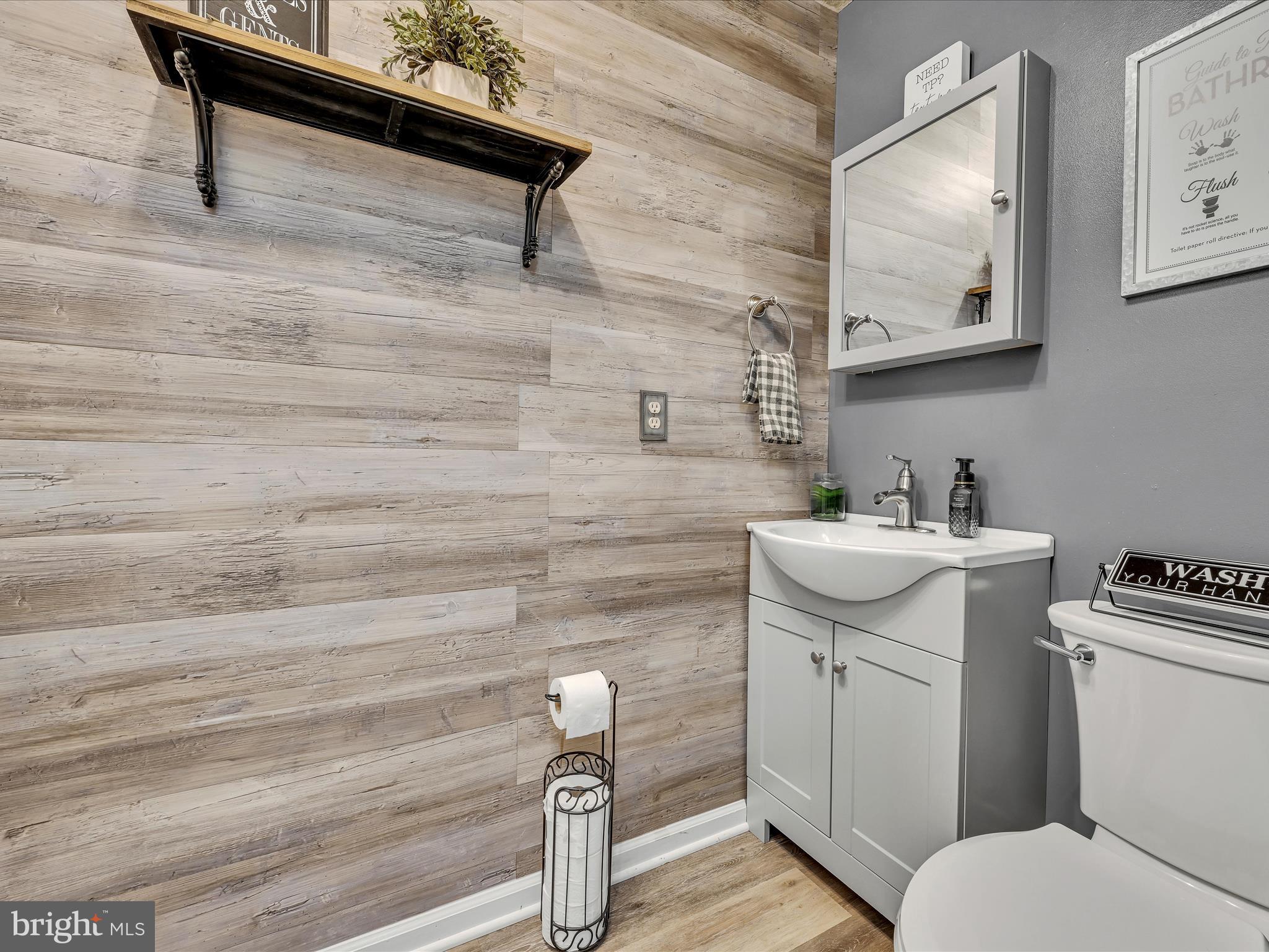 WALNUT MILLS - Residential