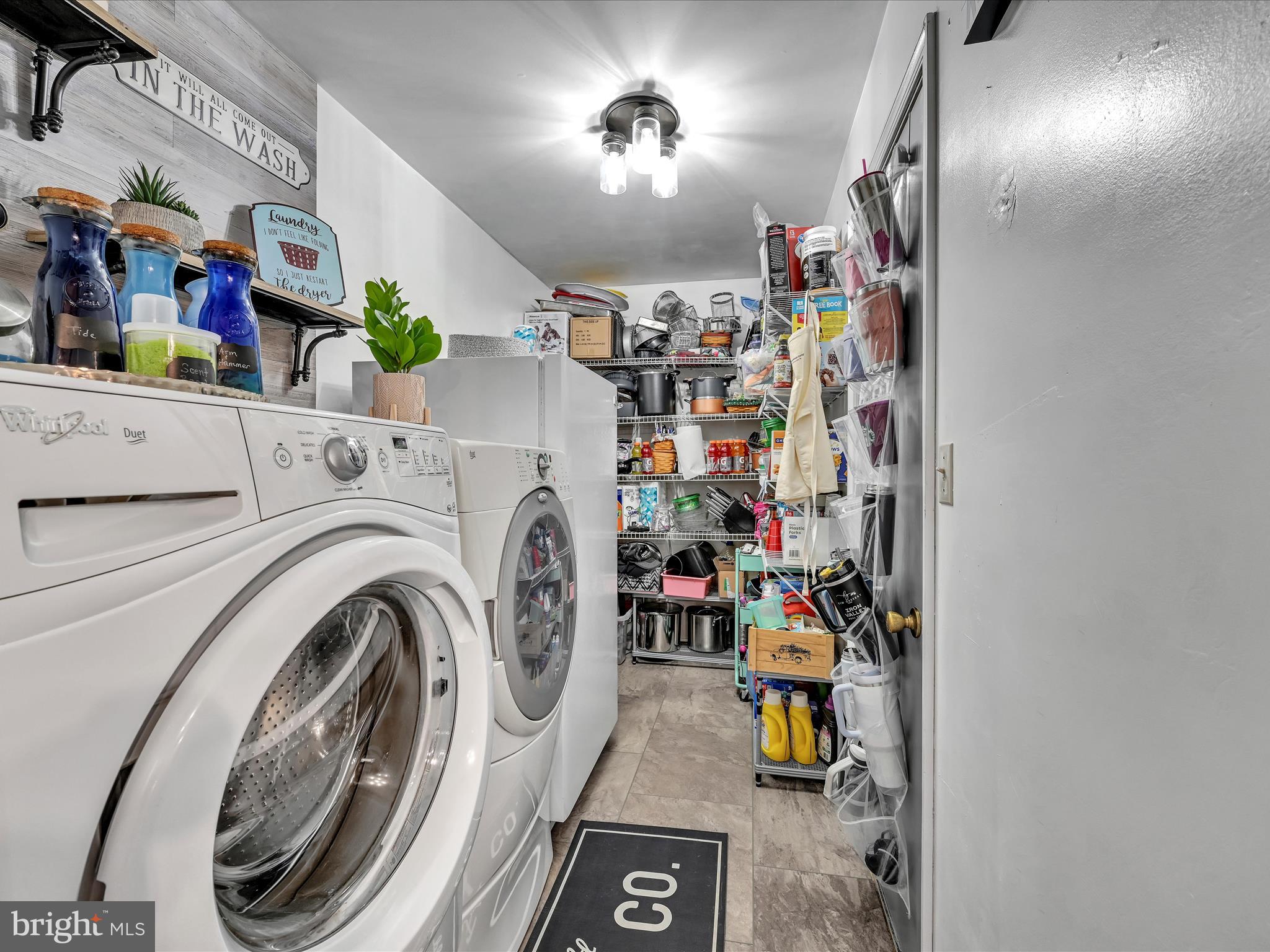 WALNUT MILLS - Residential