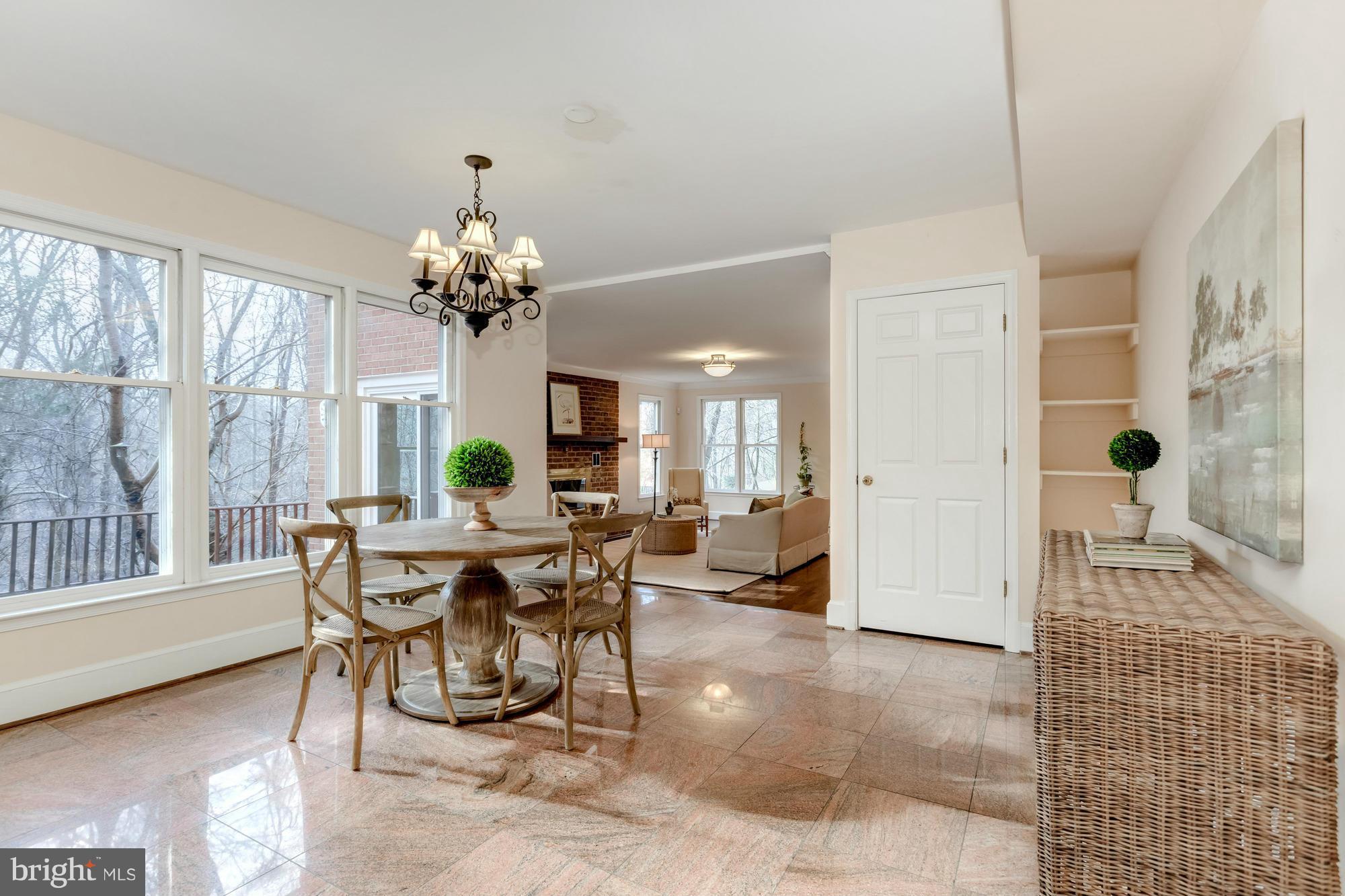 TOWLSTON MEADOWS - Residential