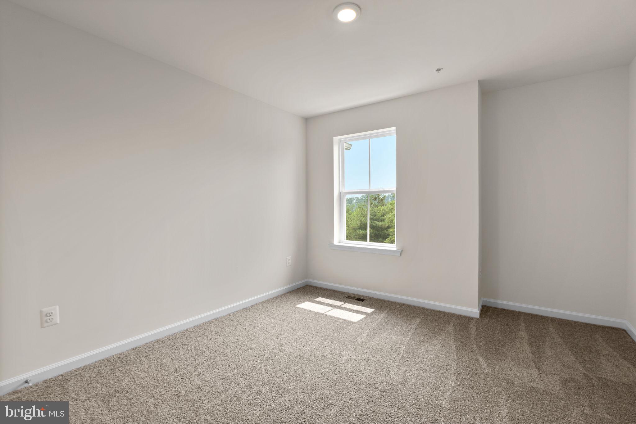 LONG GATE - Residential Lease