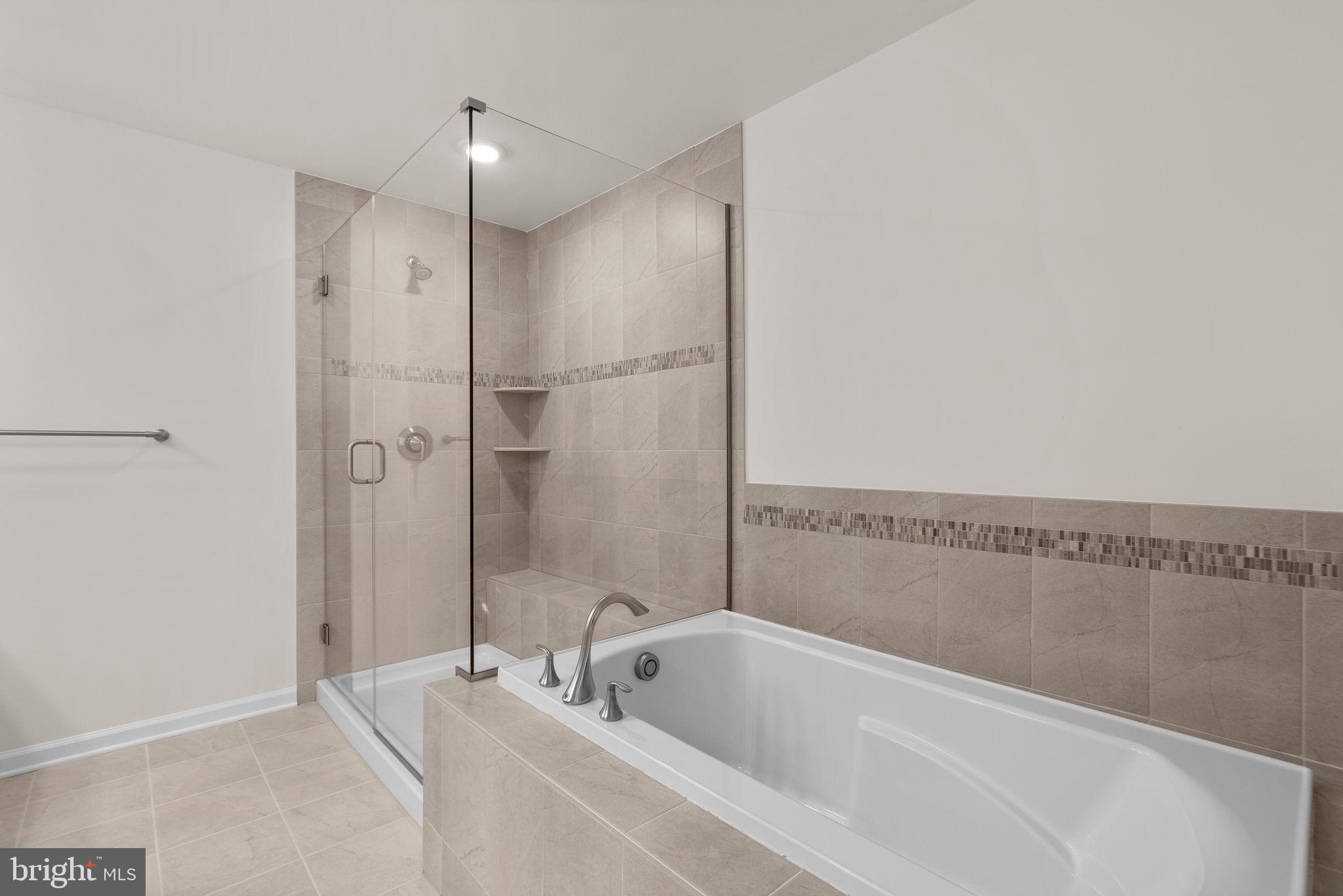 LONG GATE - Residential Lease