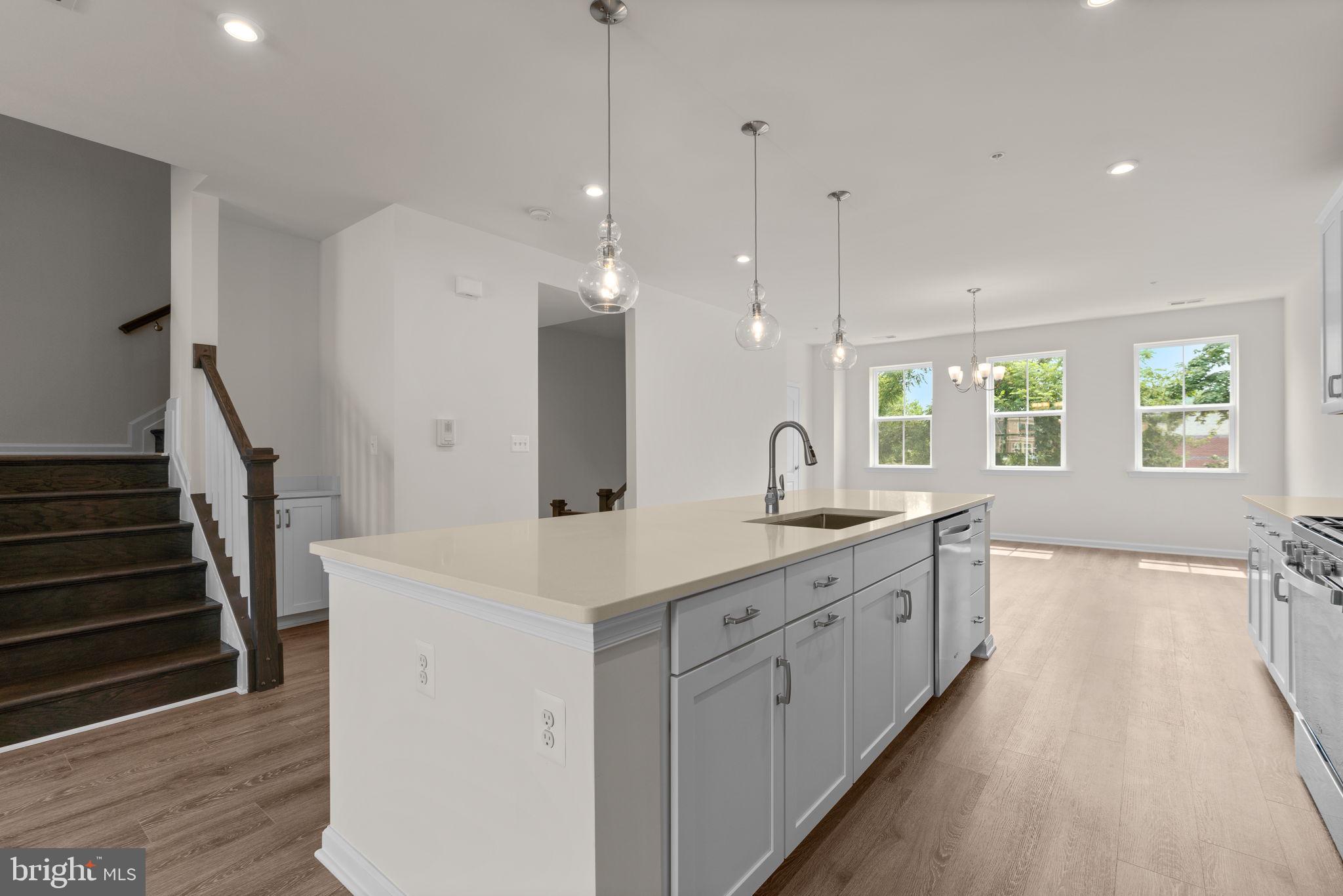 LONG GATE - Residential Lease