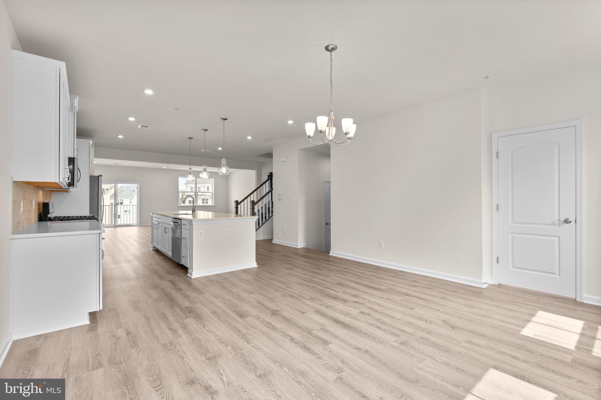 LONG GATE - Residential Lease