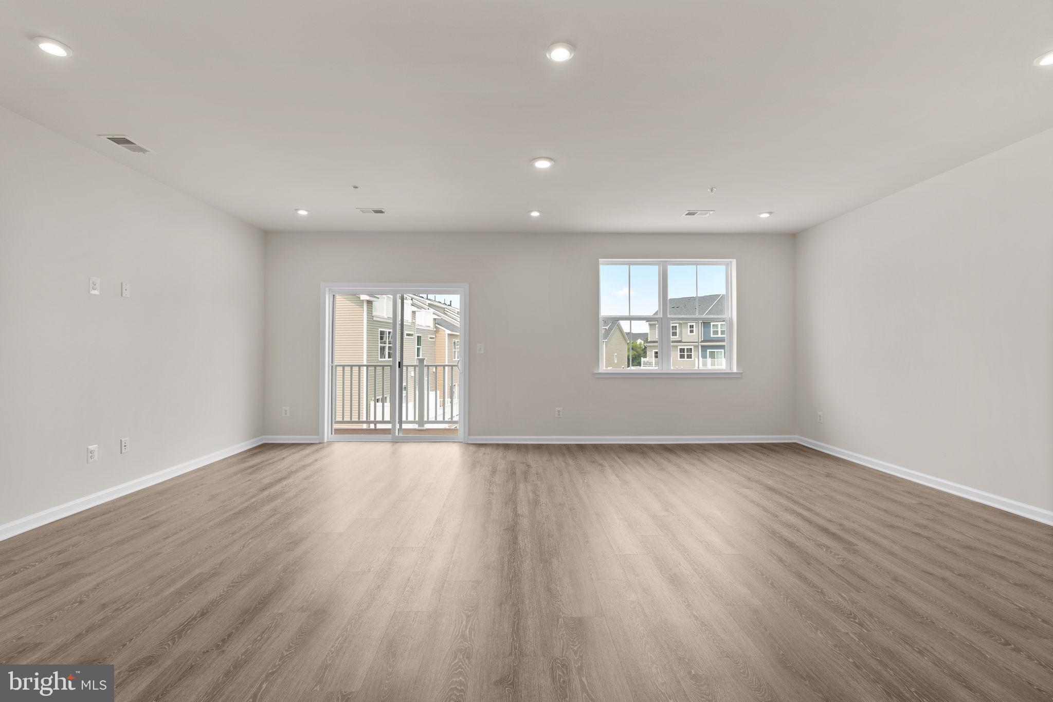 LONG GATE - Residential Lease