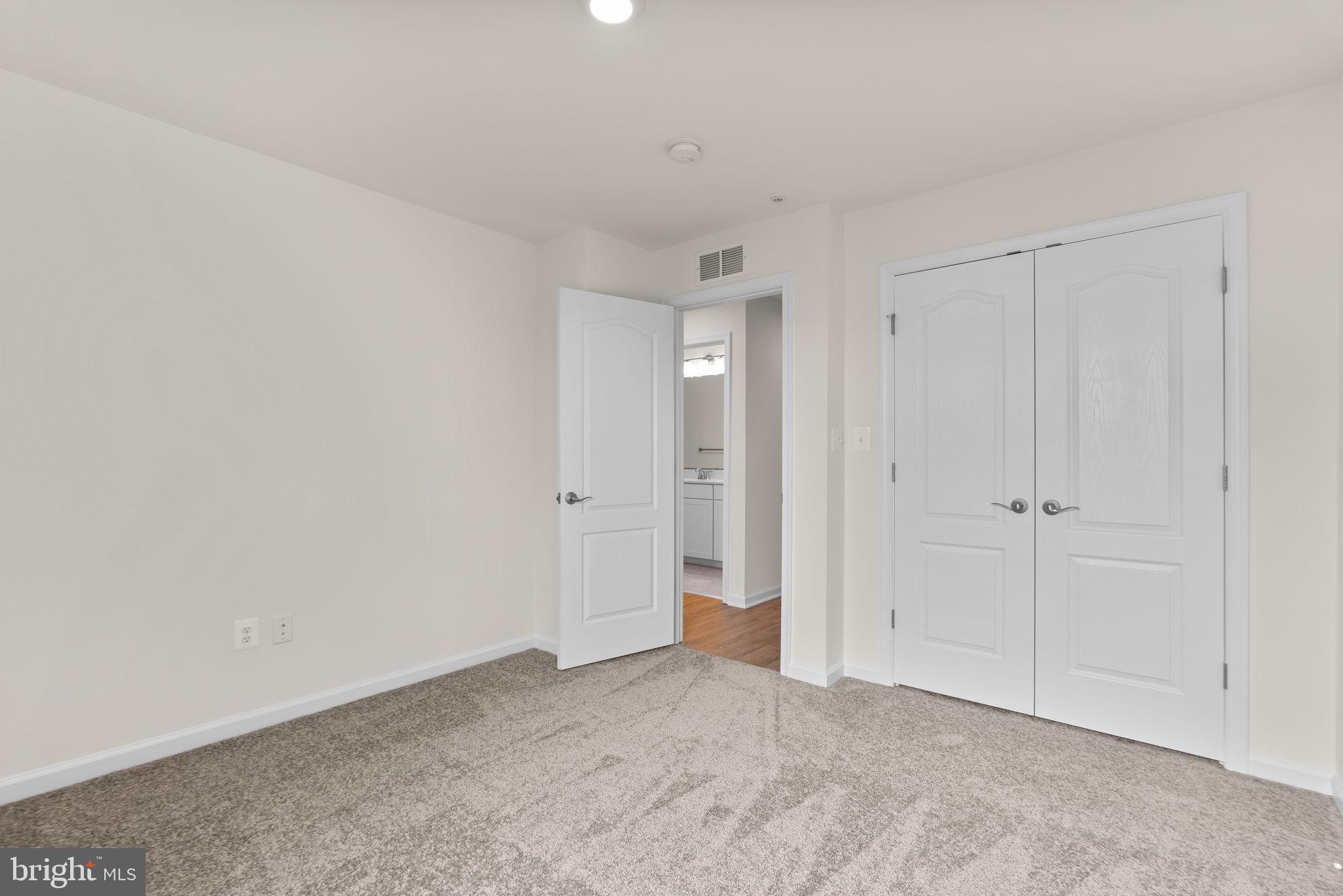 LONG GATE - Residential Lease