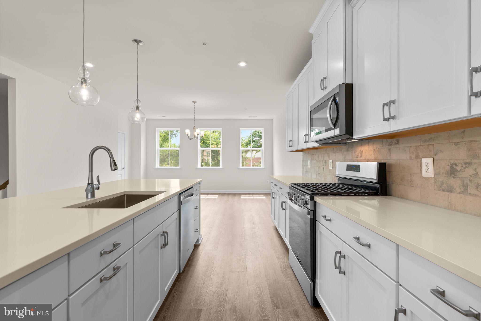 LONG GATE - Residential Lease