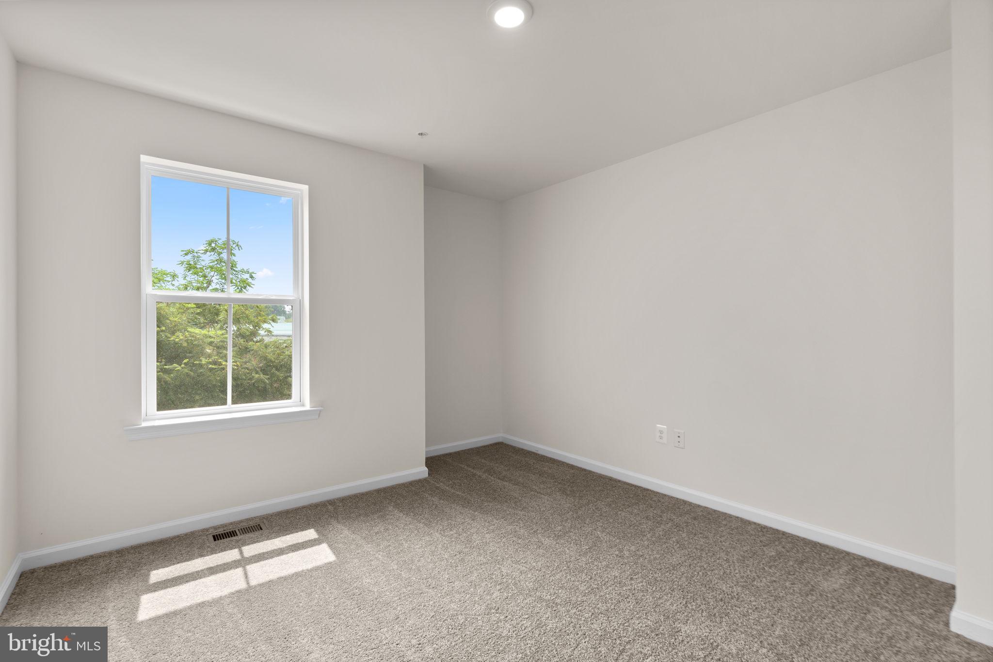 LONG GATE - Residential Lease