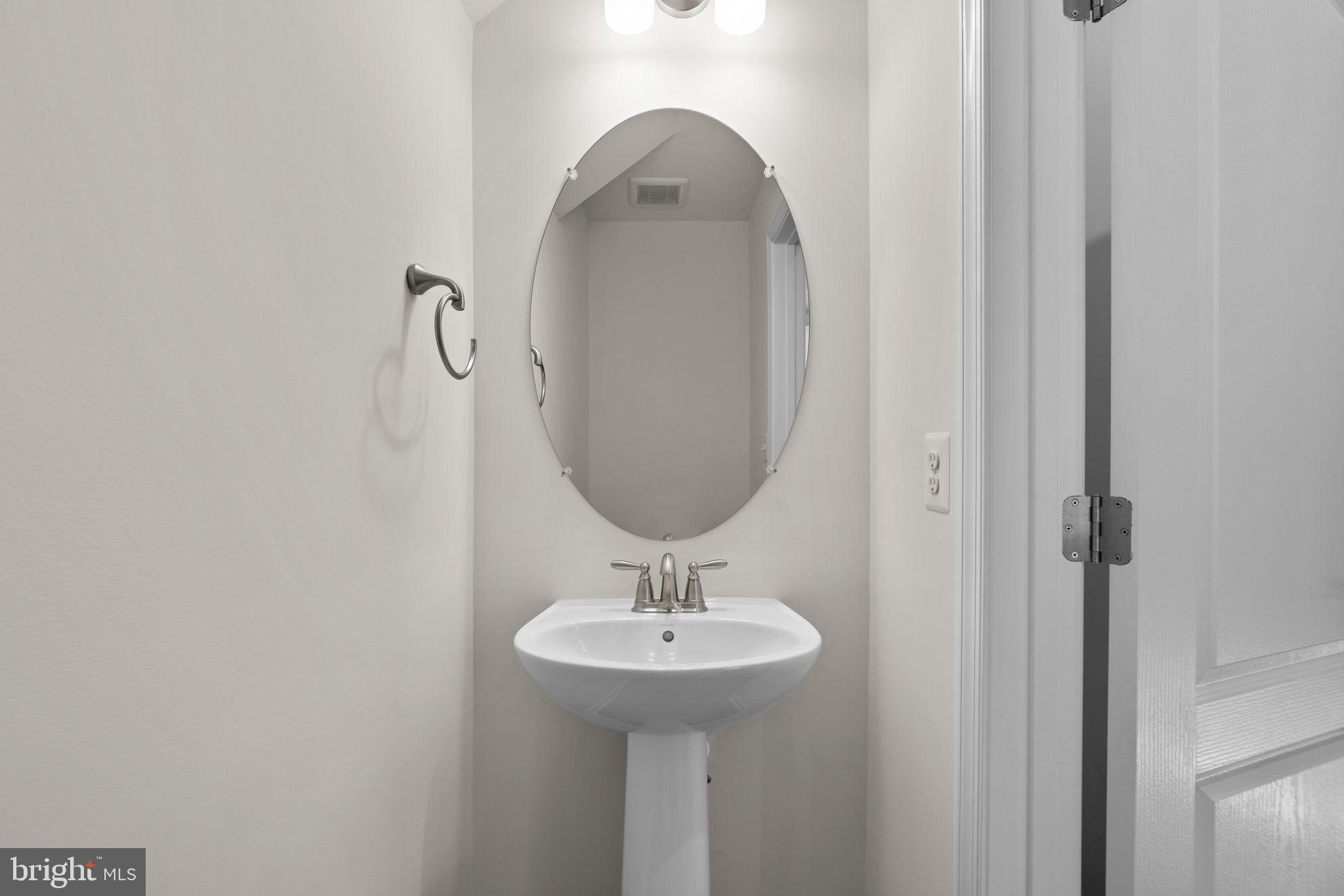 LONG GATE - Residential Lease