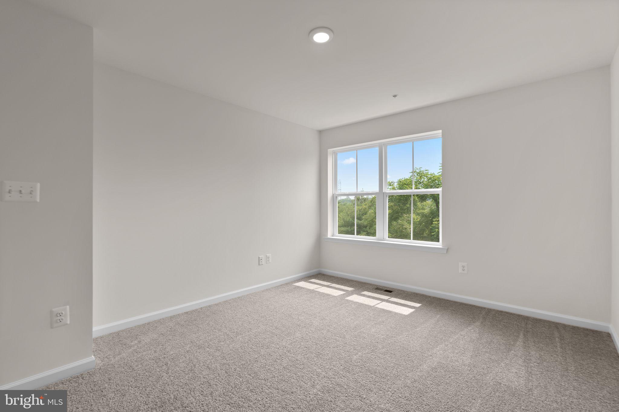 LONG GATE - Residential Lease