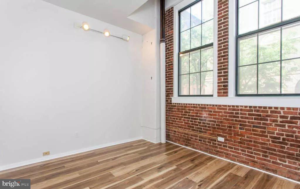 OLD CITY - Residential Lease