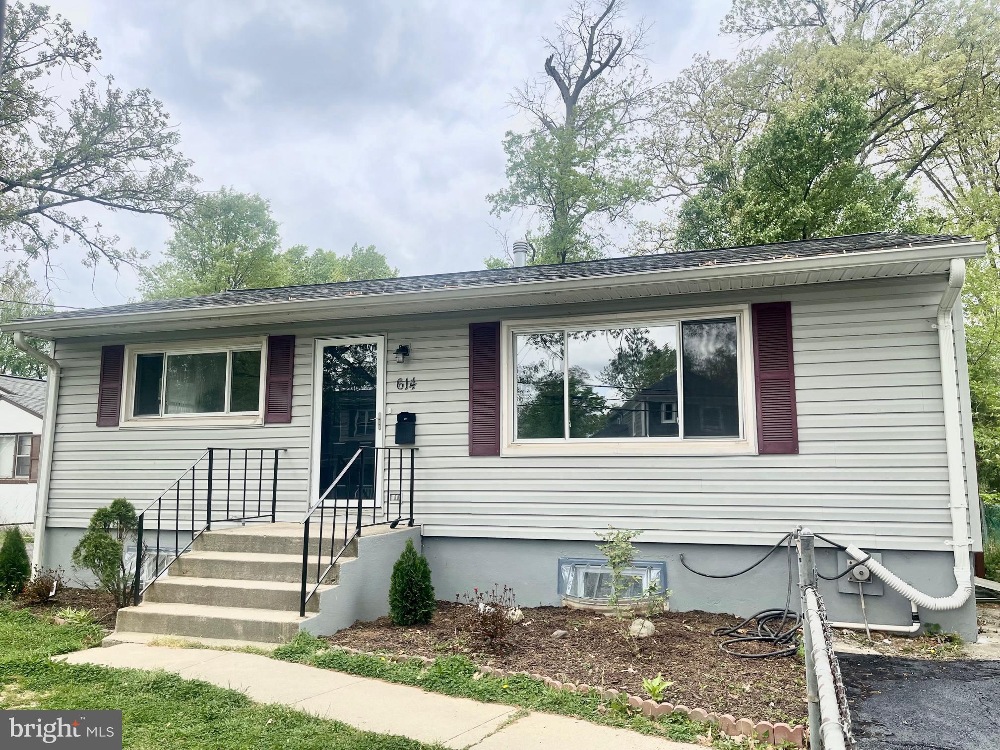 LINCOLN PARK - Residential