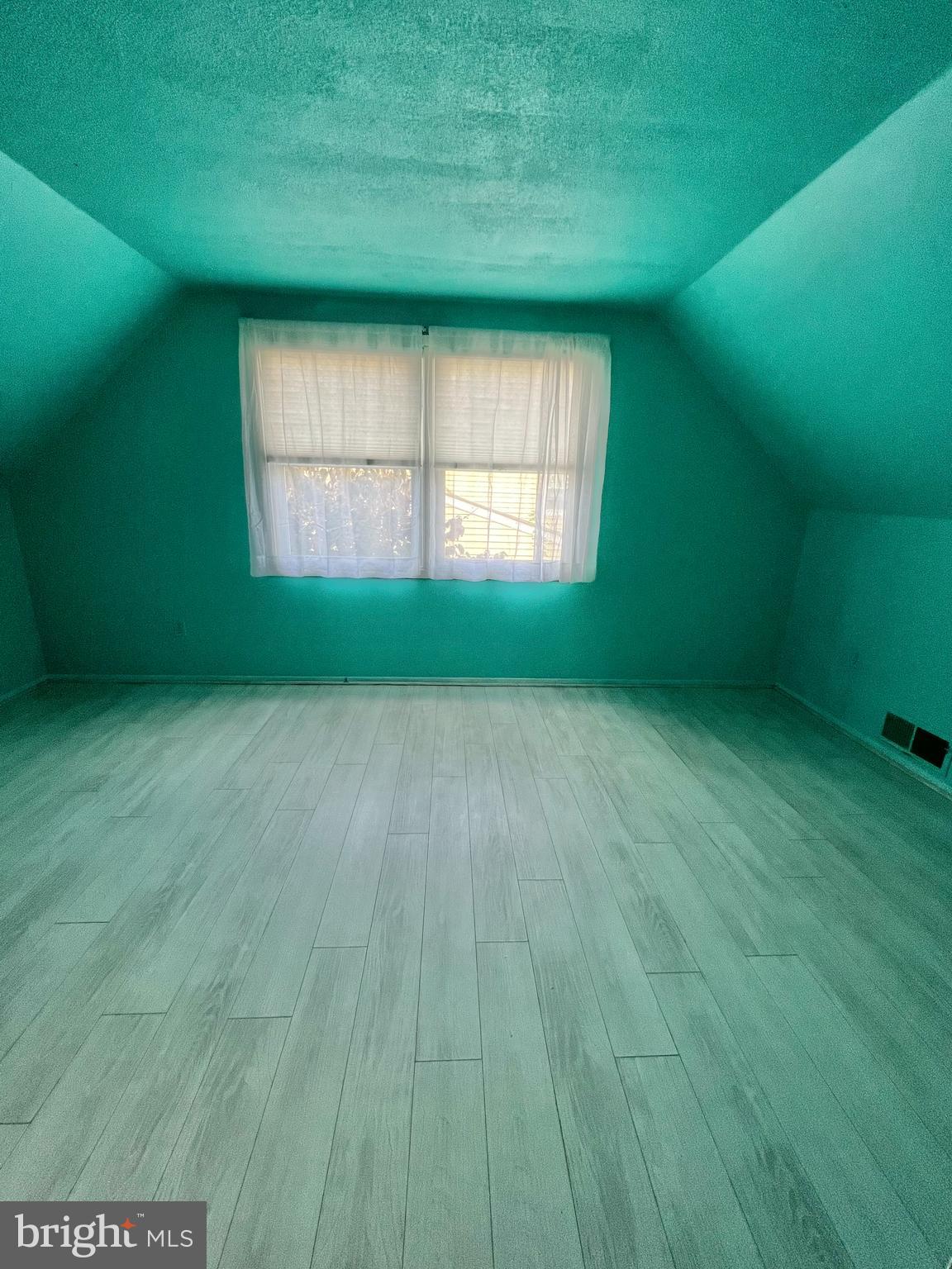 SOMERSET - Residential