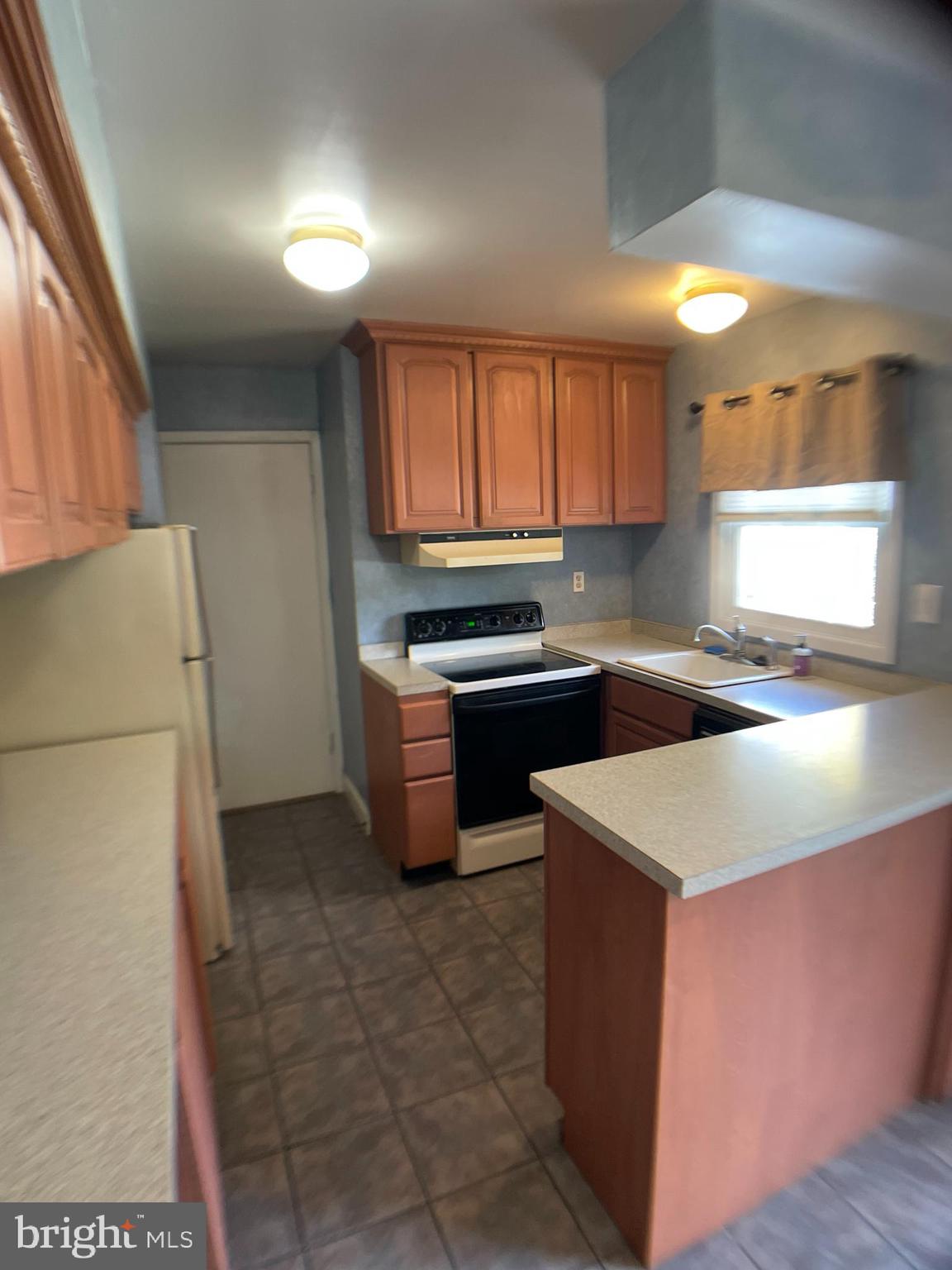 SOMERSET - Residential