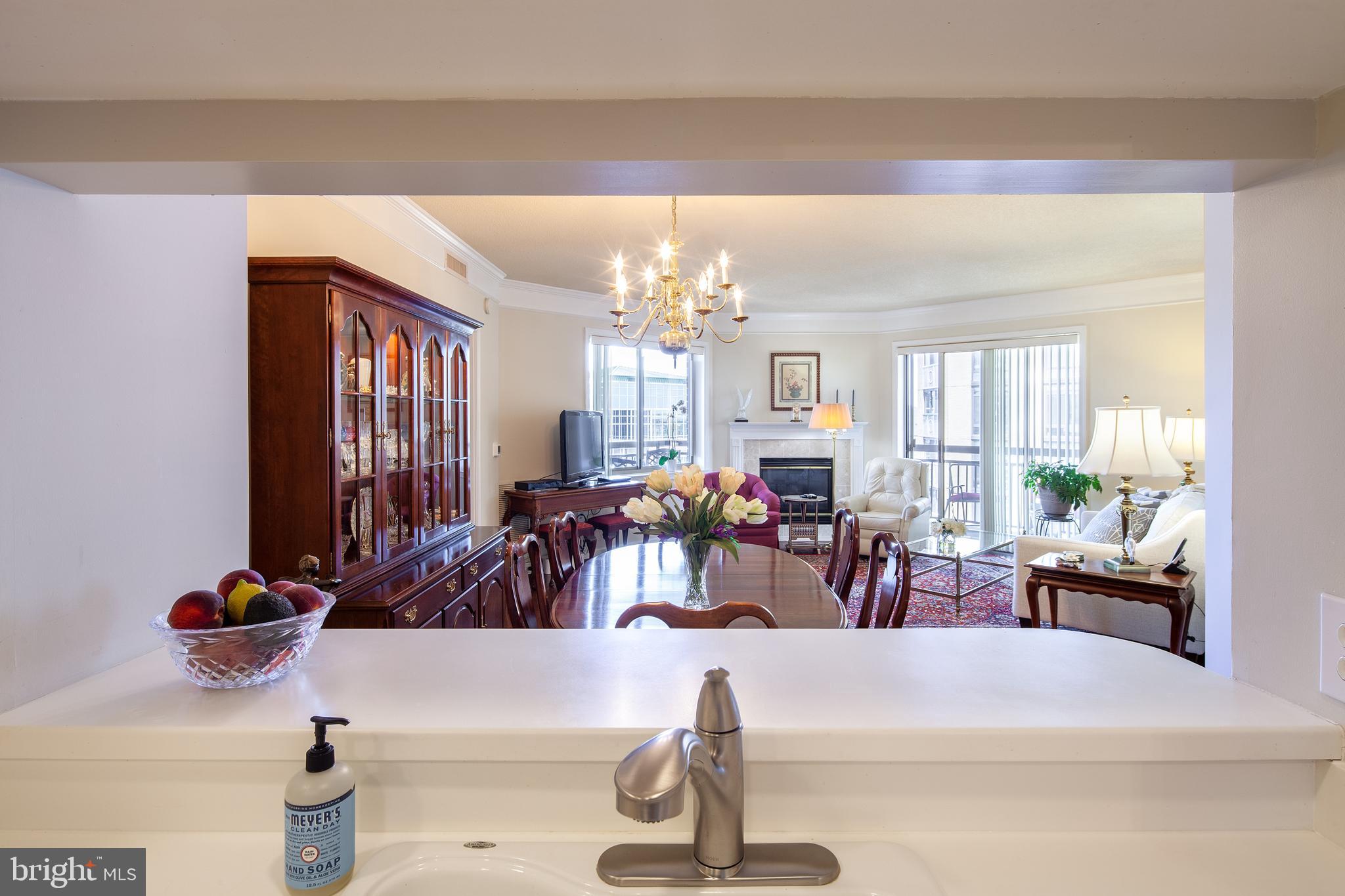 VIRGINIA SQUARE - Residential Lease