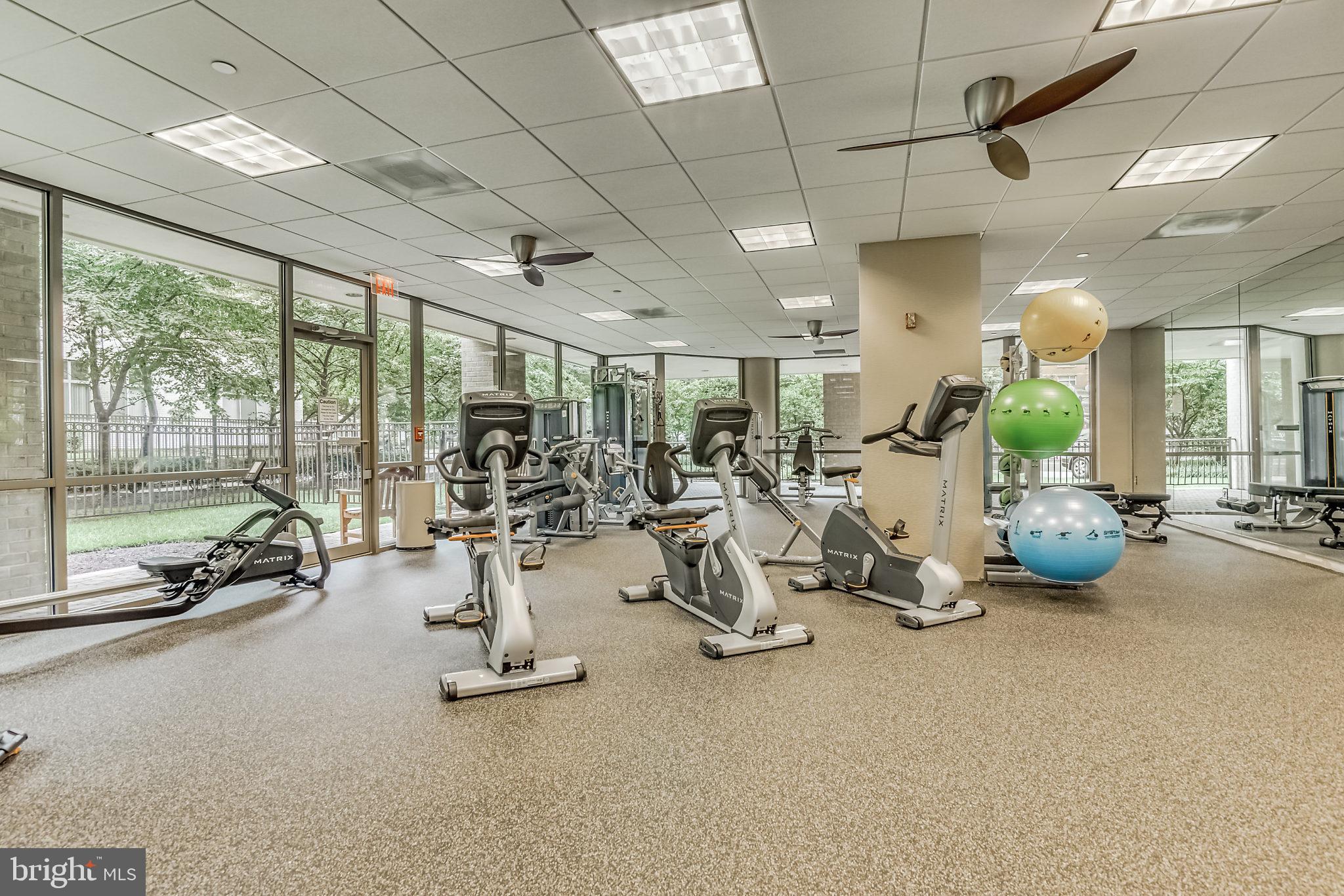 VIRGINIA SQUARE - Residential Lease