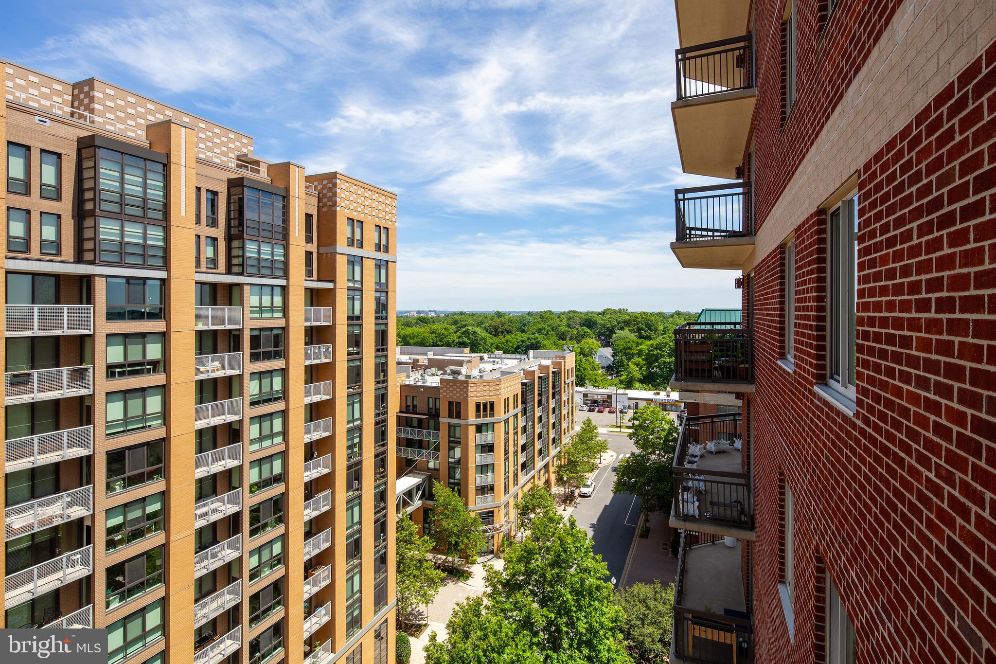 VIRGINIA SQUARE - Residential Lease