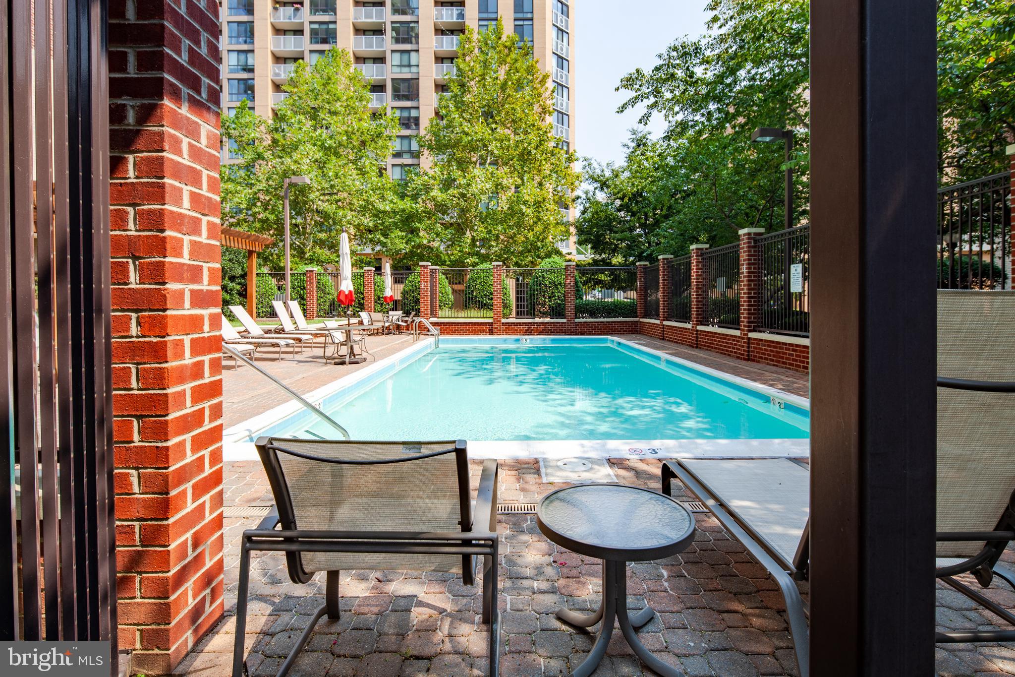 VIRGINIA SQUARE - Residential Lease