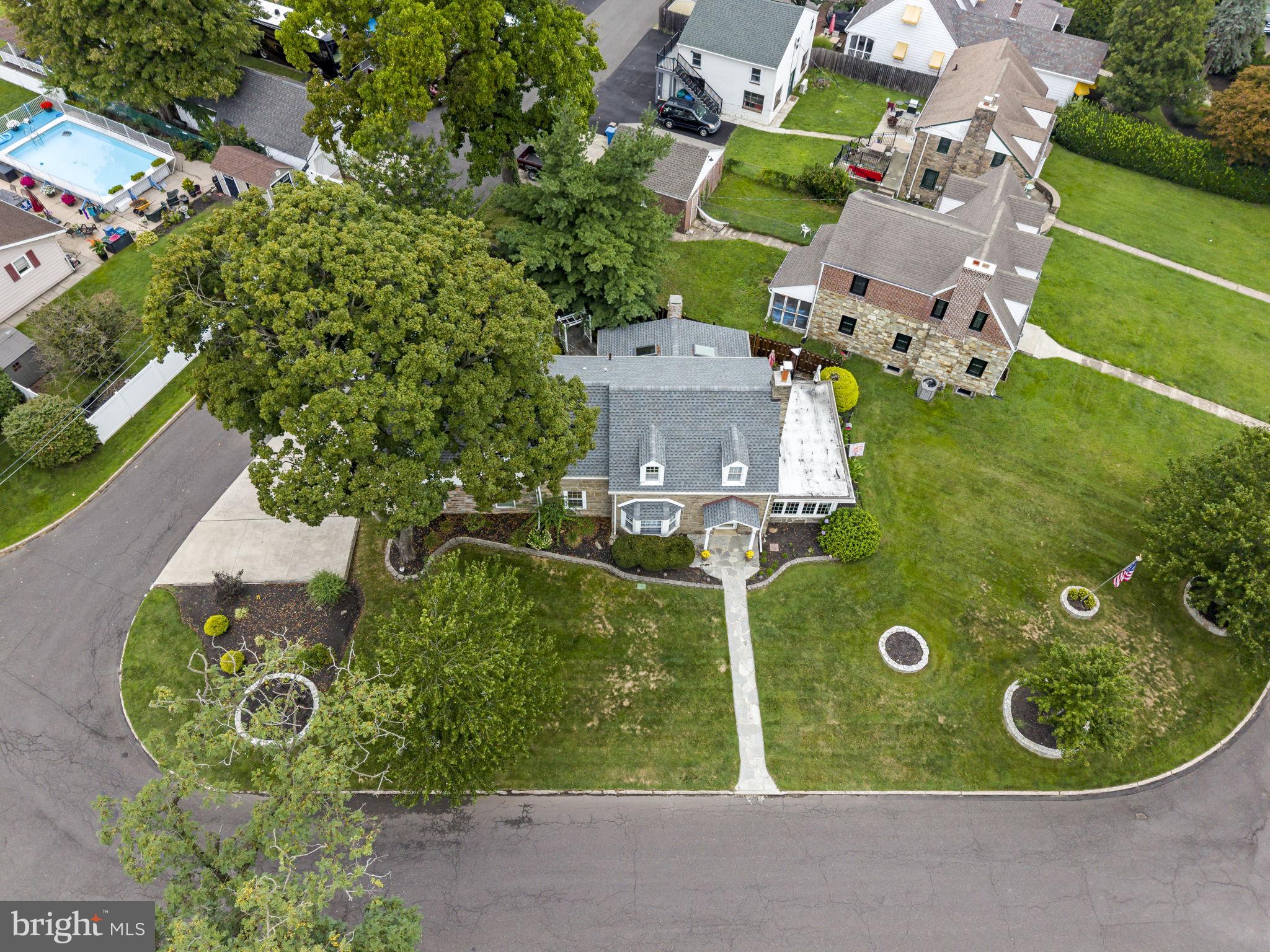 79 MANOR CIRCLE