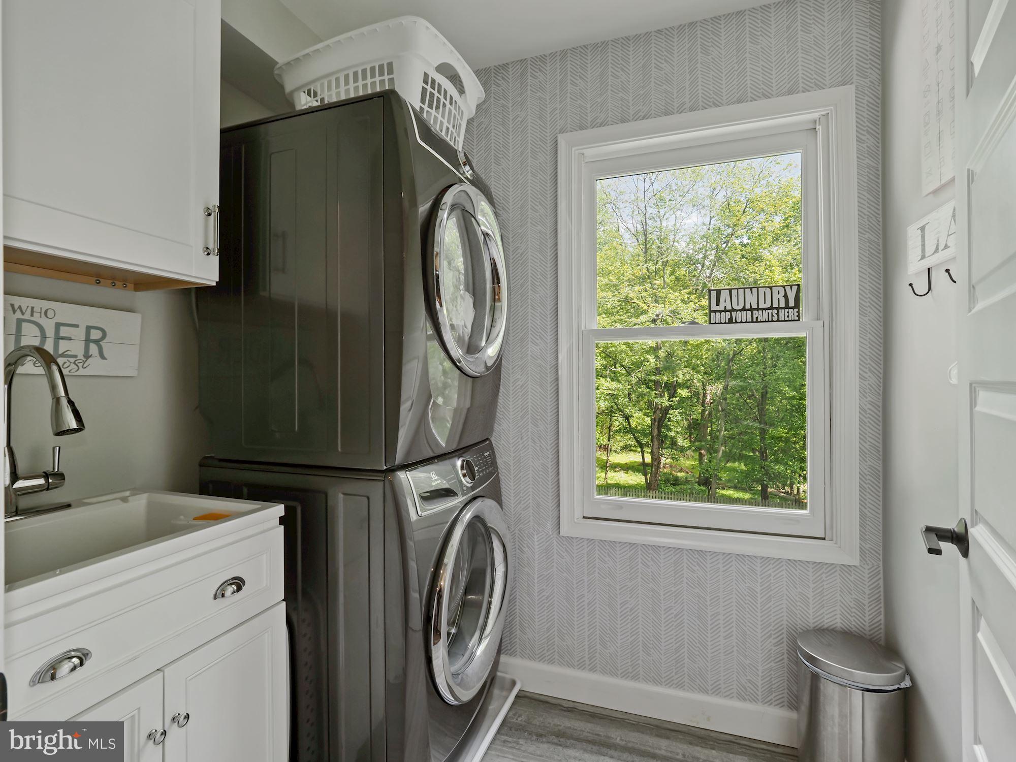 RIVER FALLS - Residential