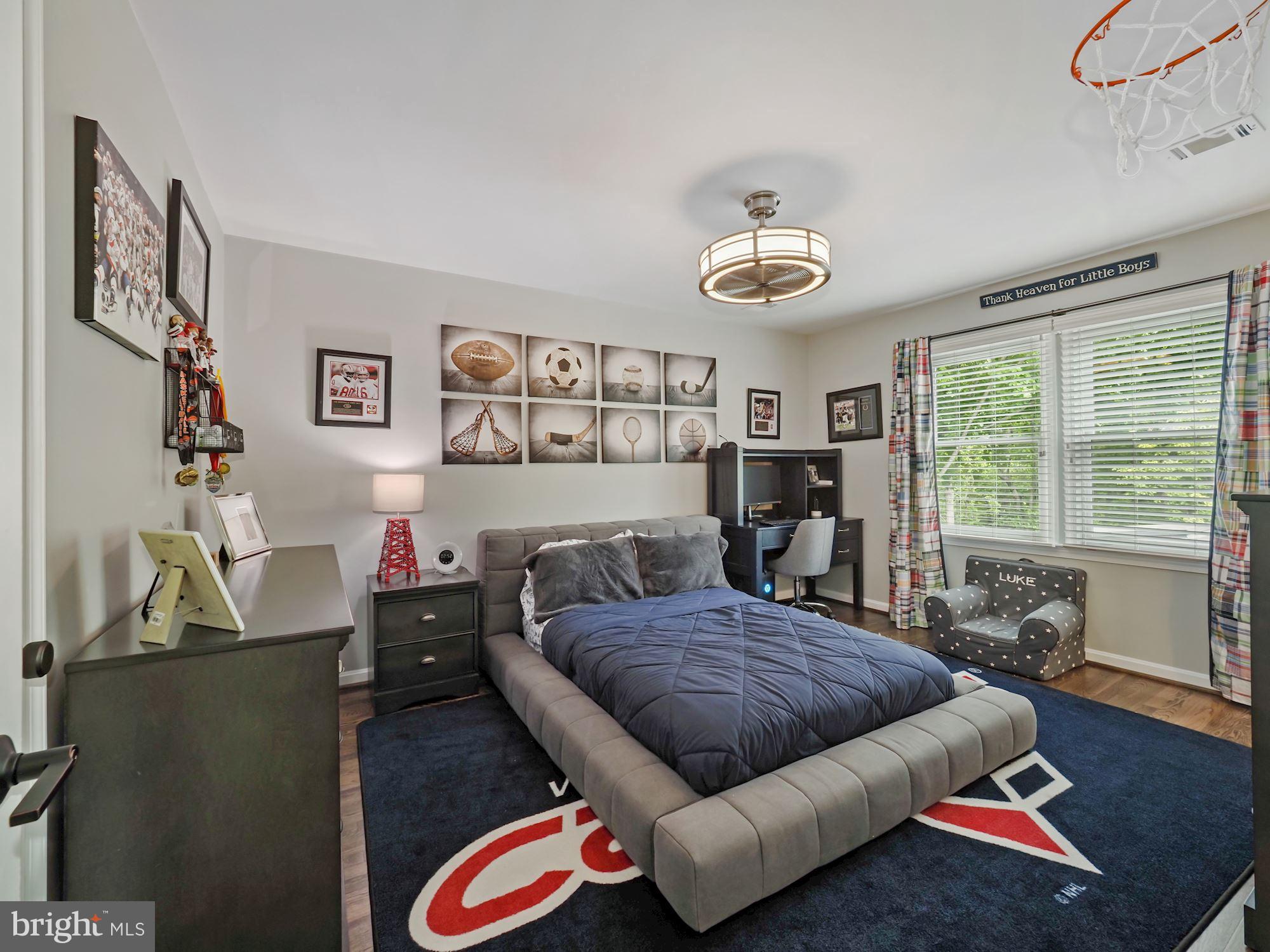 RIVER FALLS - Residential