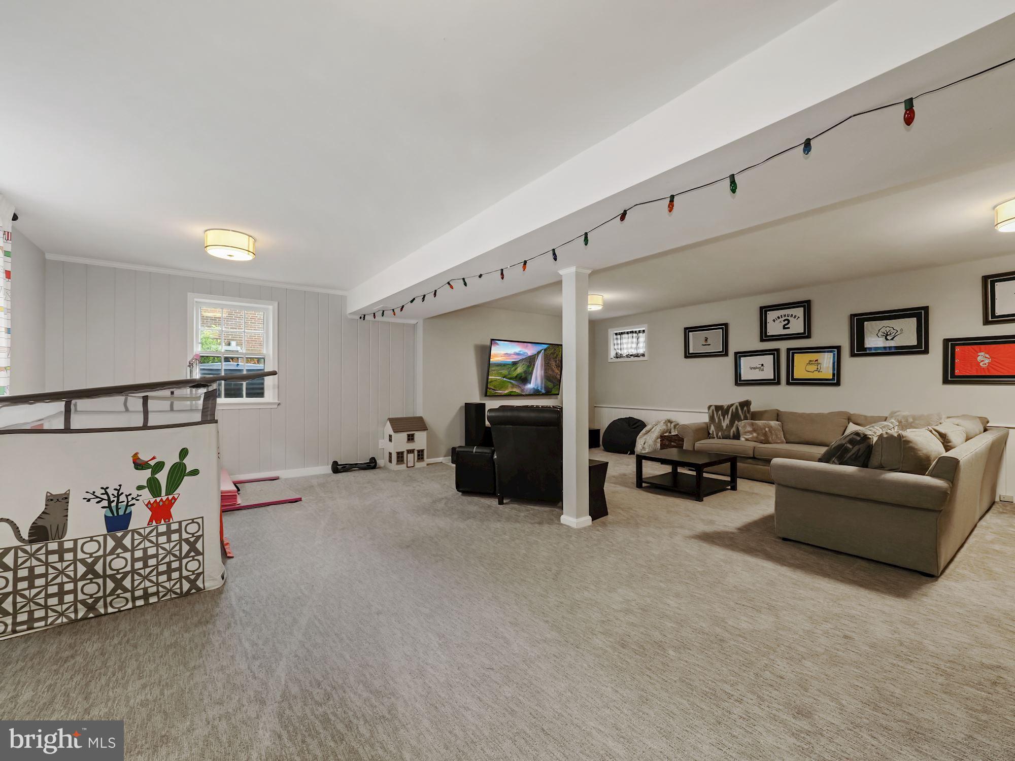 RIVER FALLS - Residential