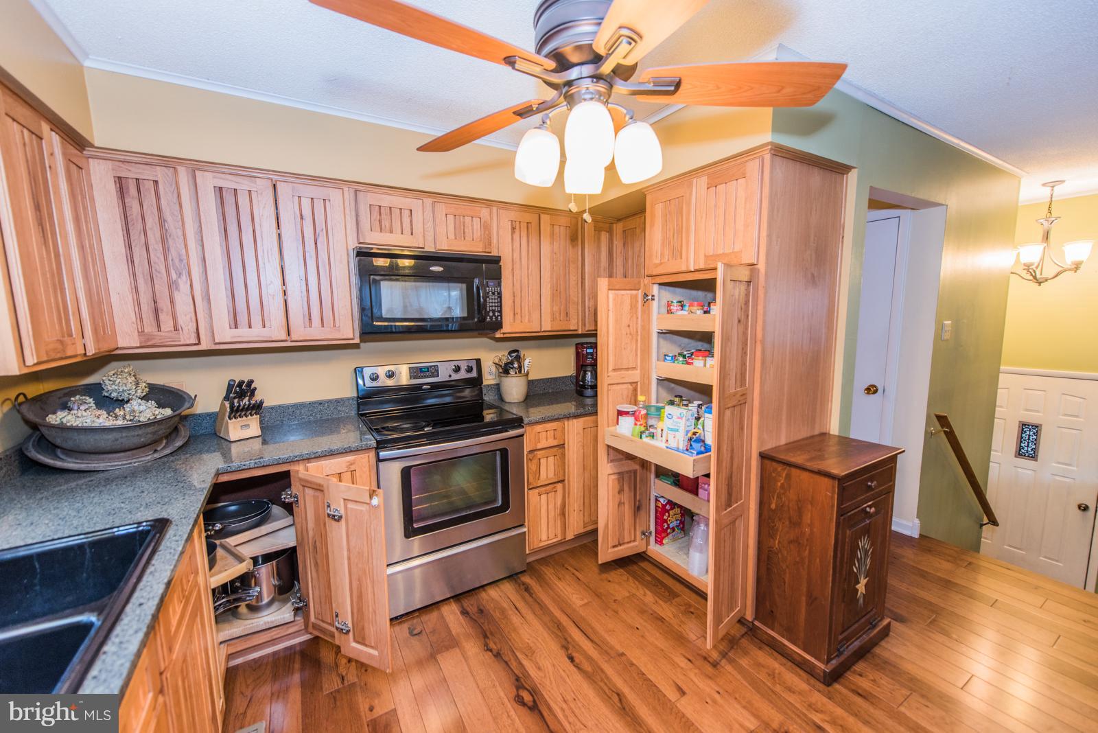 MEL-LON EAST - Residential