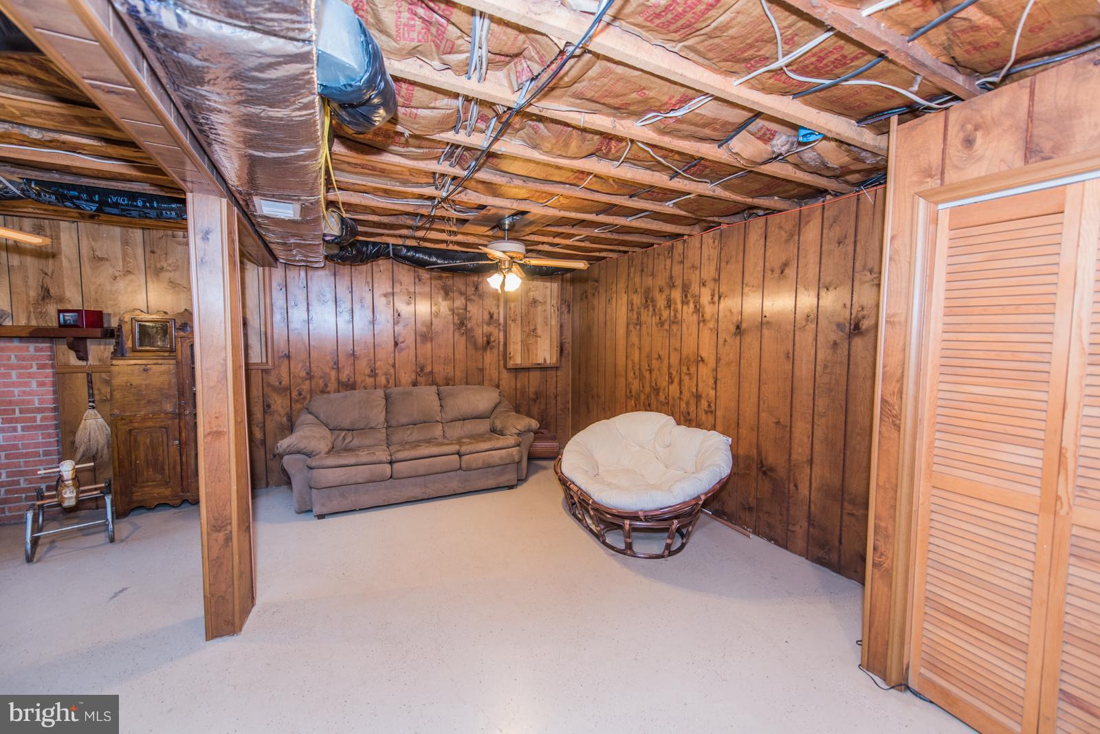 MEL-LON EAST - Residential