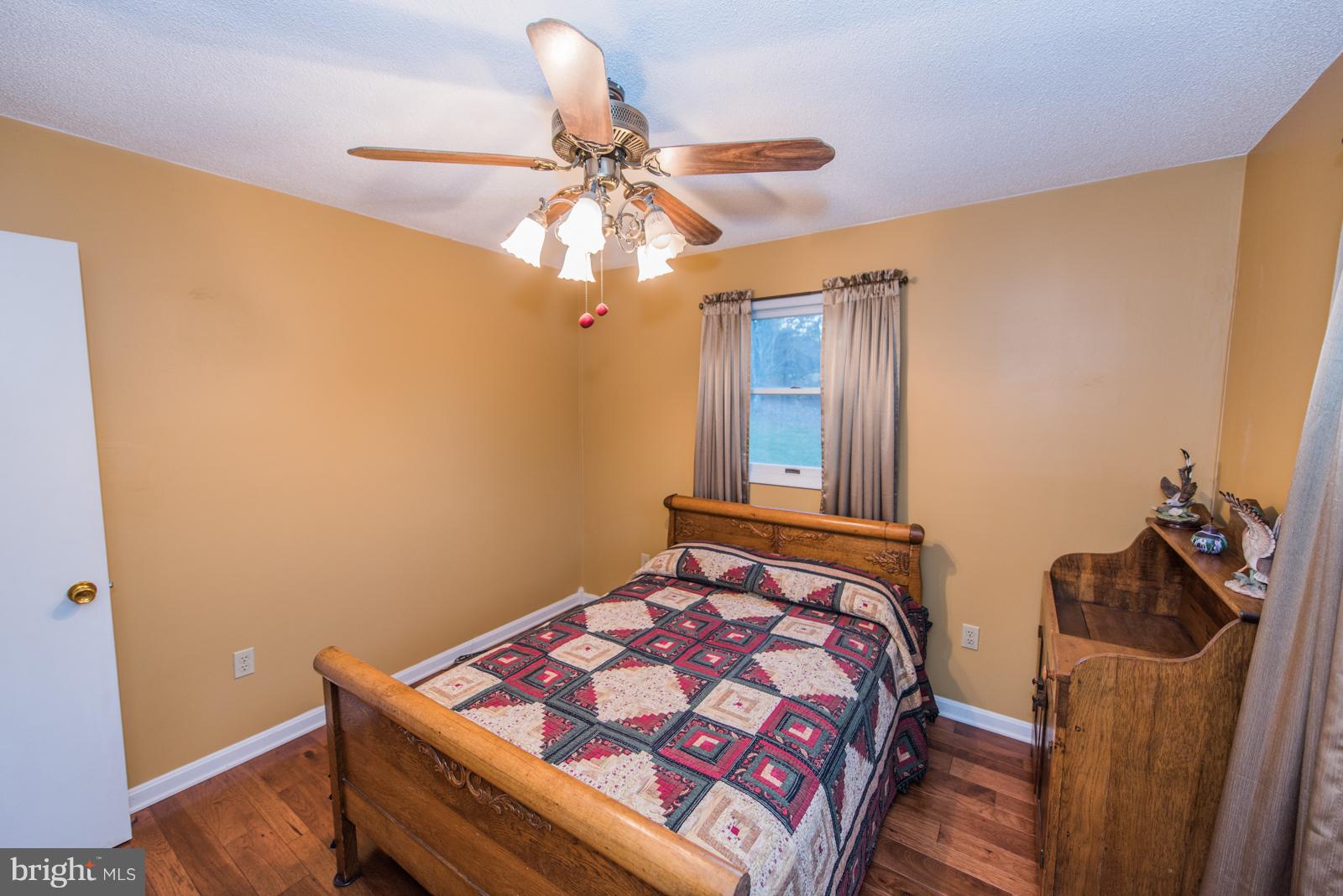 MEL-LON EAST - Residential