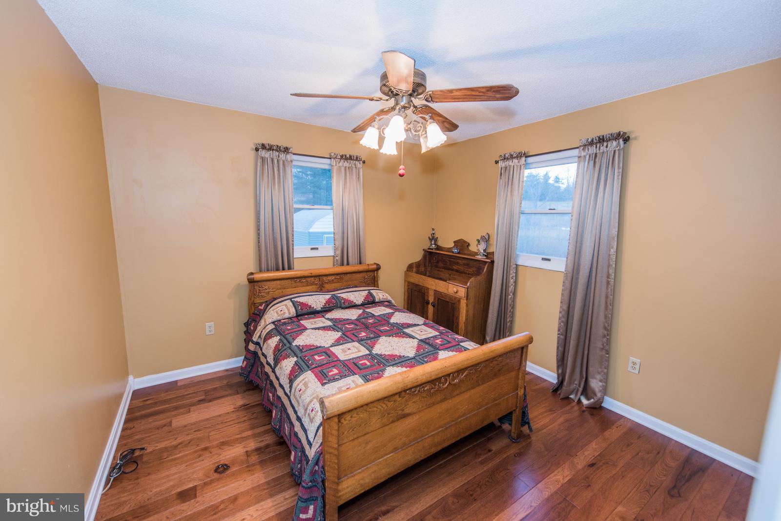 MEL-LON EAST - Residential