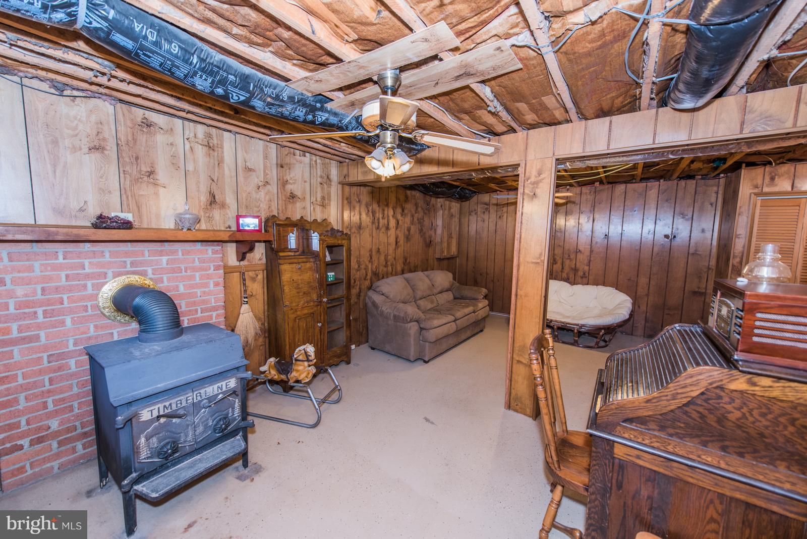 MEL-LON EAST - Residential