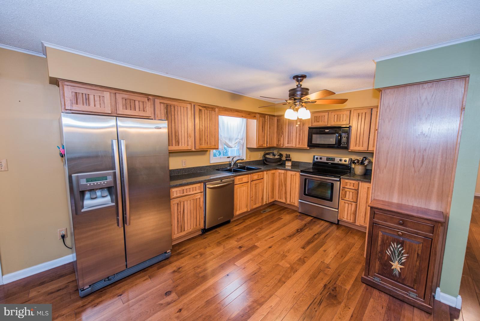 MEL-LON EAST - Residential