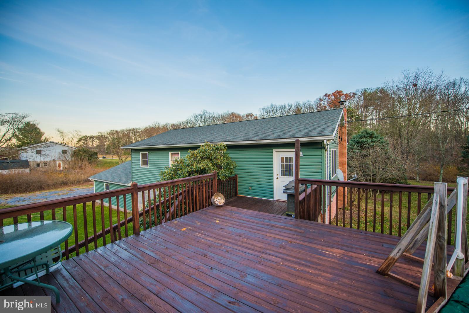 MEL-LON EAST - Residential