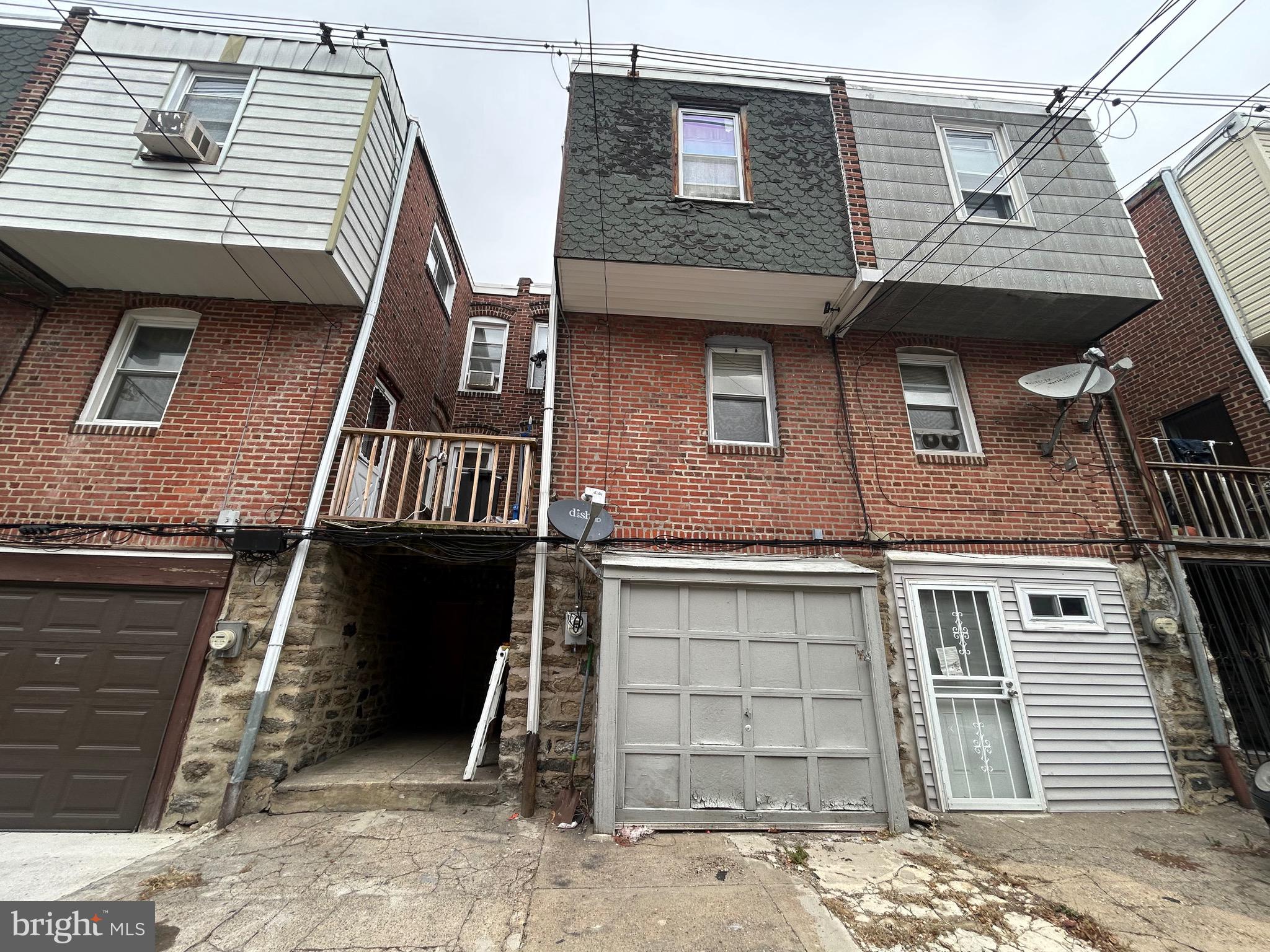 EAST OAK LANE - Residential