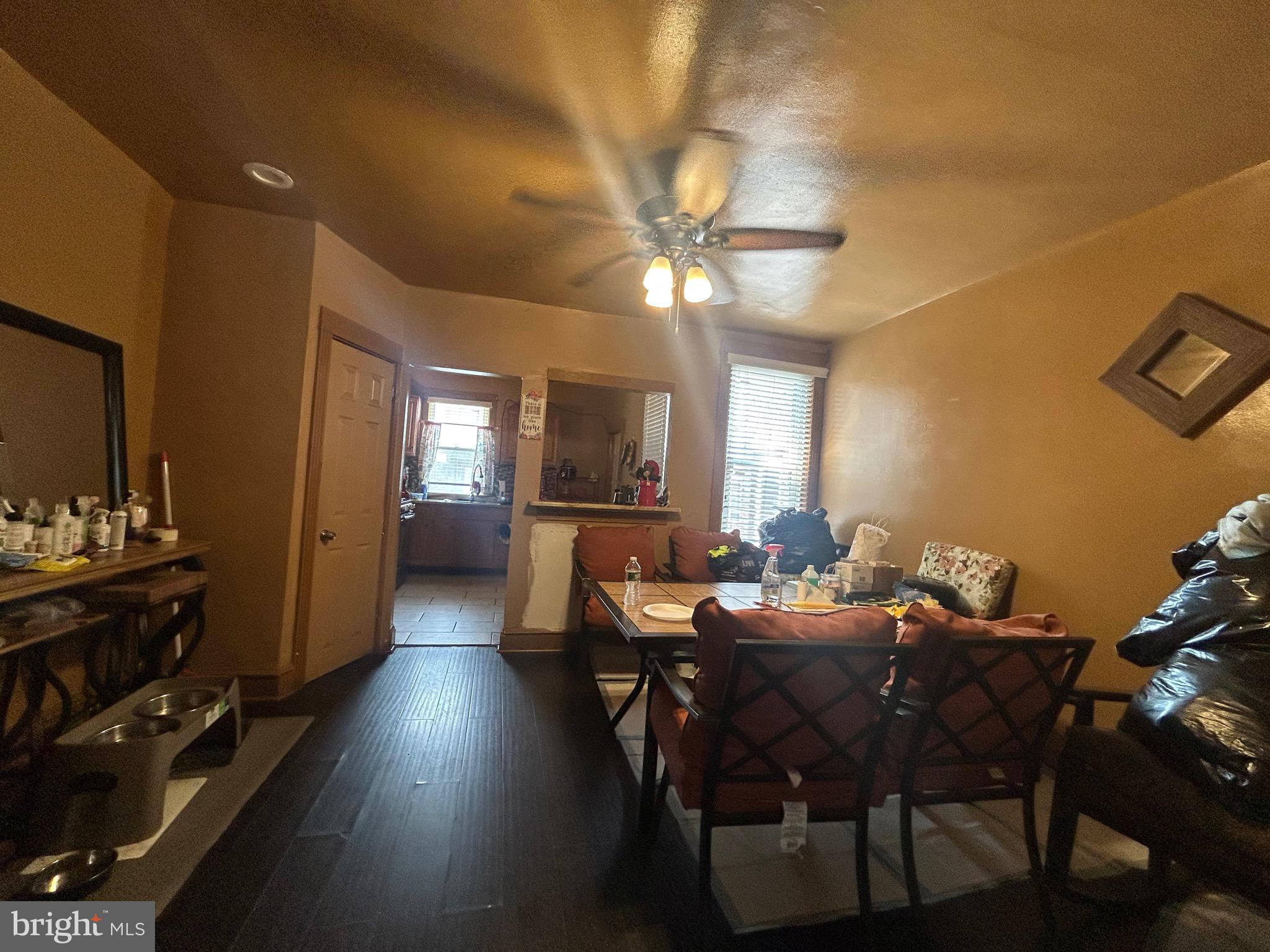 EAST OAK LANE - Residential