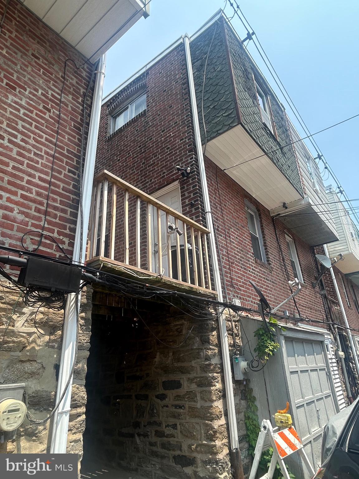 EAST OAK LANE - Residential