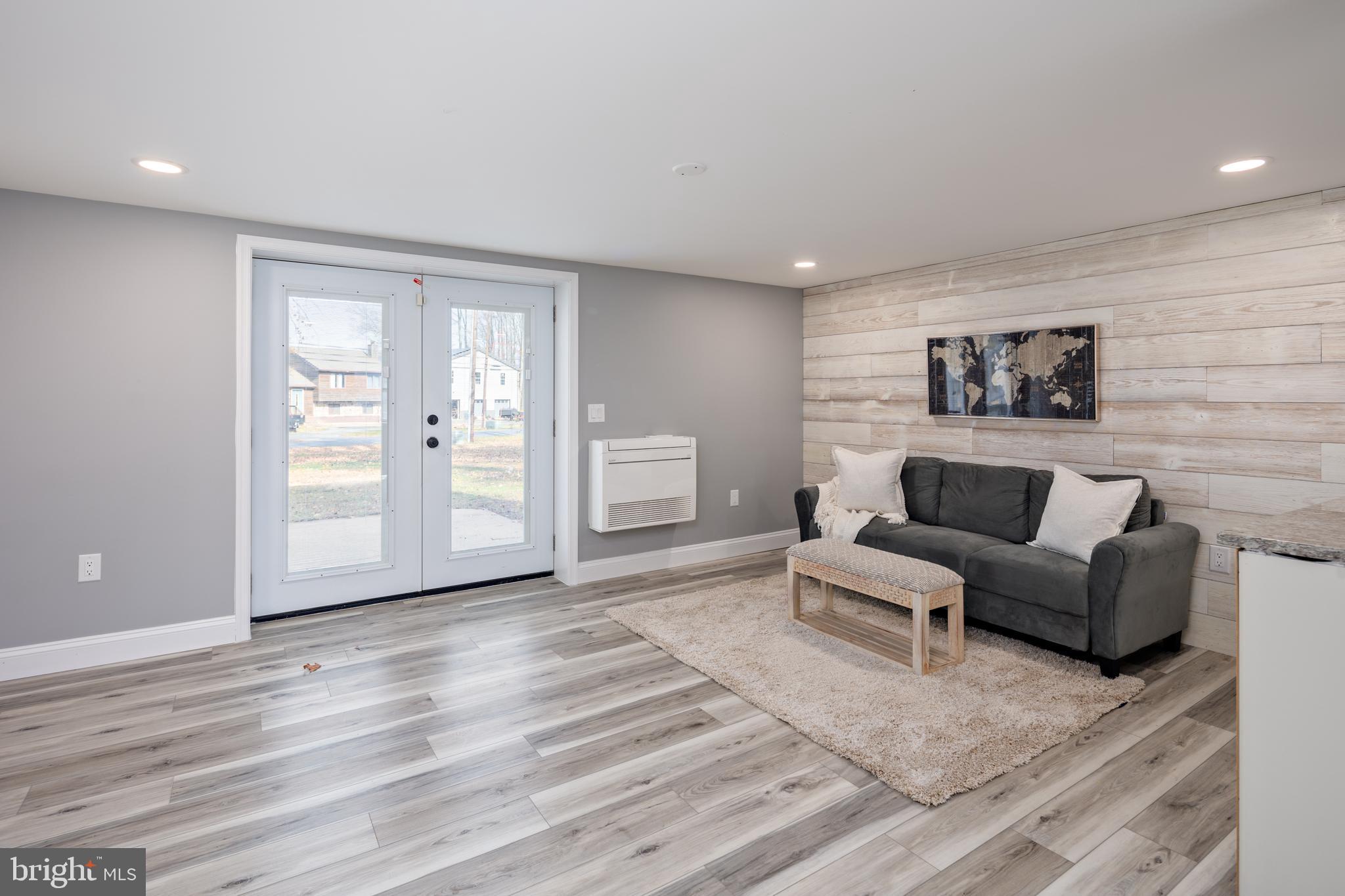 KENT ISLAND ESTATES - Residential