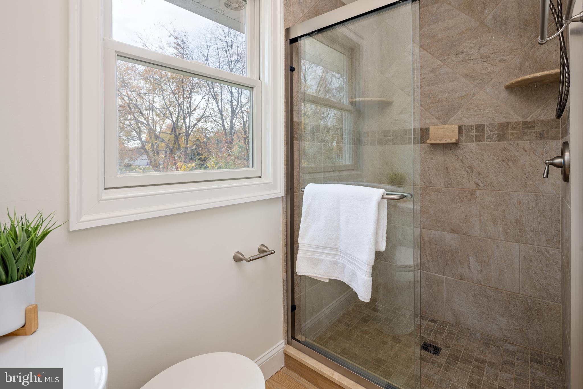 KENT ISLAND ESTATES - Residential